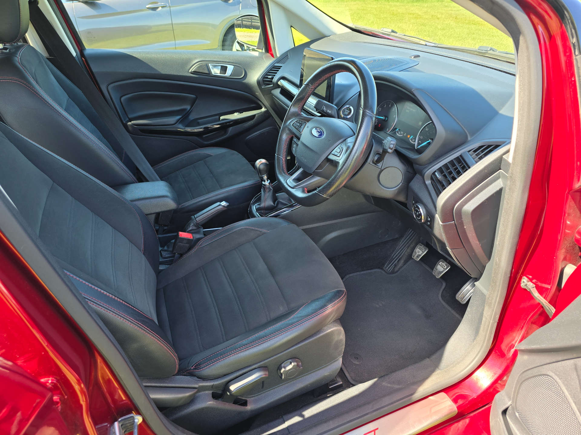 Ford ECOSPORT 1.0 T EcoBoost ST-Line #9
