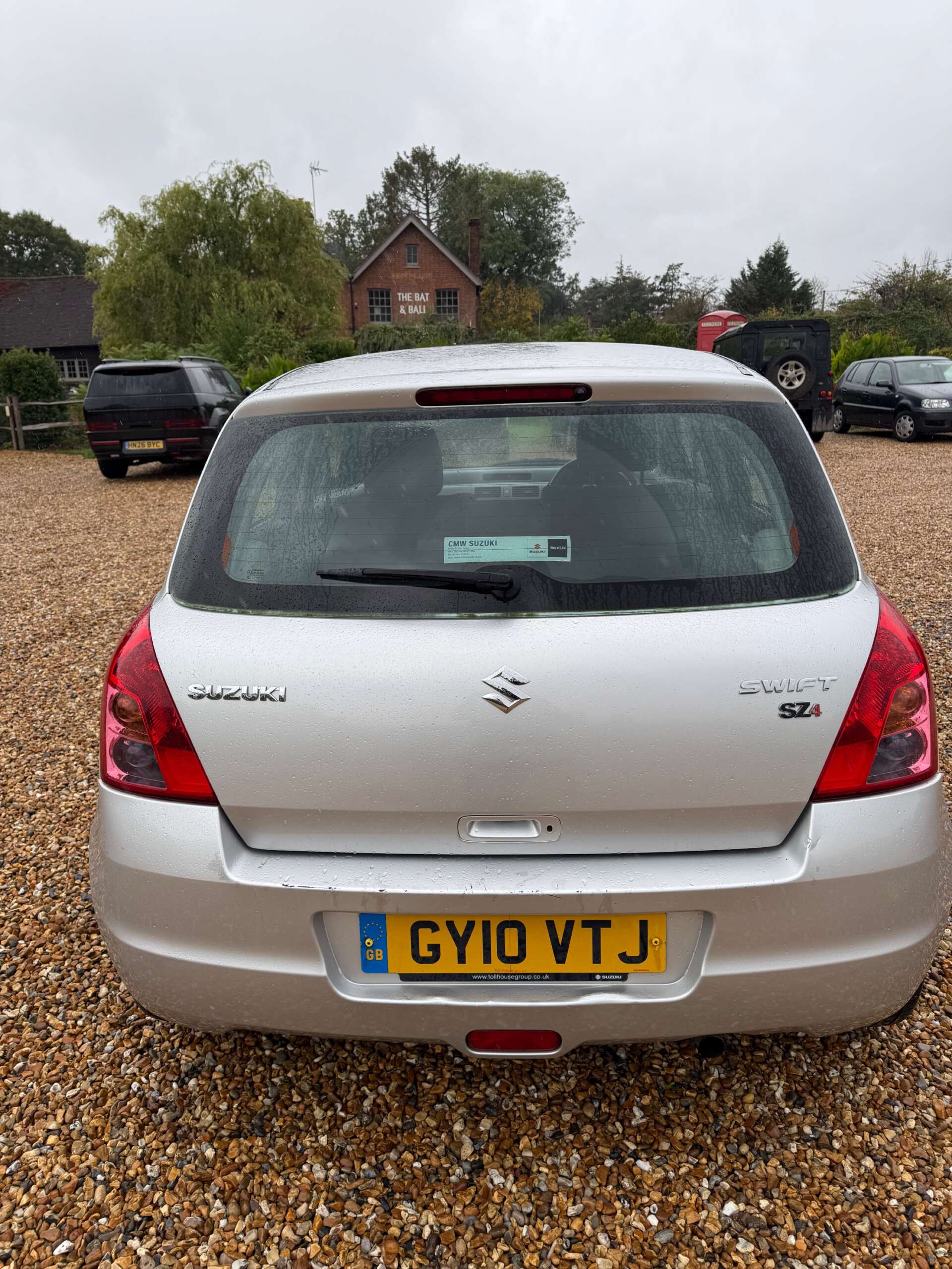 SUZUKI SWIFT