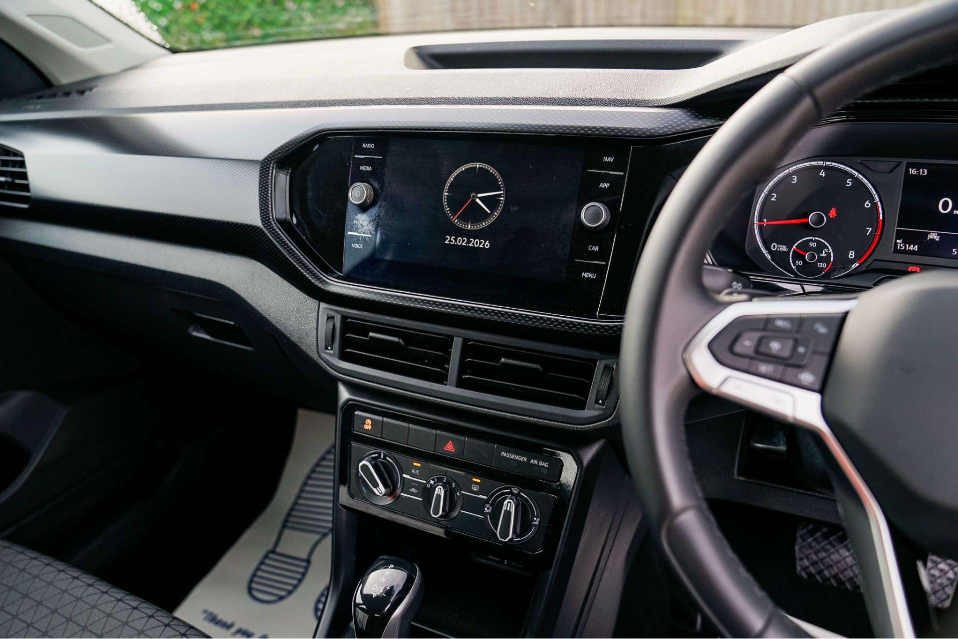 VOLKSWAGEN T-CROSS 1.0 T-Cross SE TSi Semi-Auto 5dr For Sale