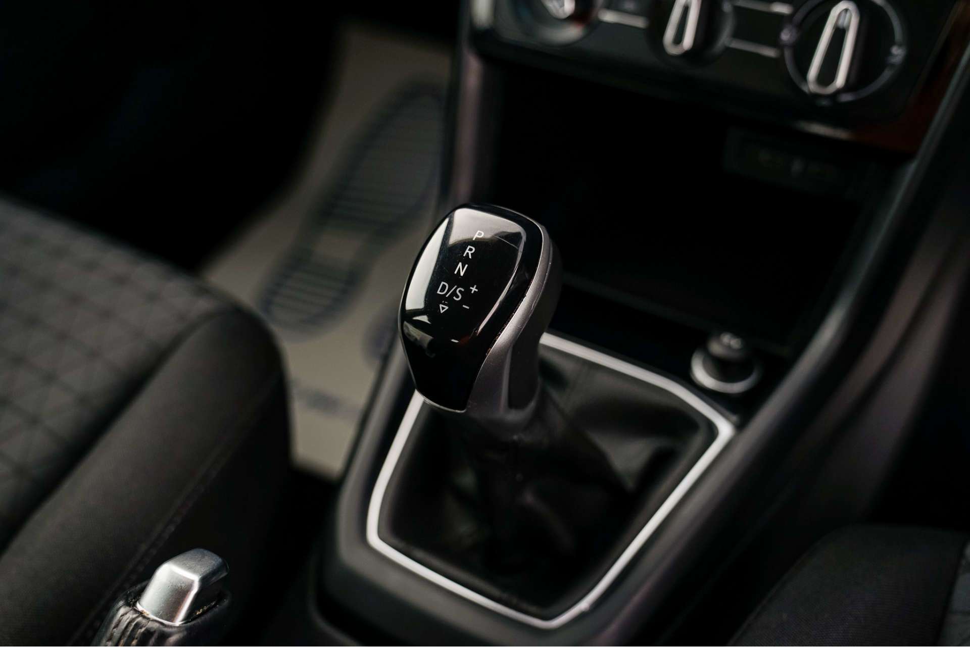 VOLKSWAGEN T-CROSS 1.0 T-Cross SE TSi Semi-Auto 5dr For Sale