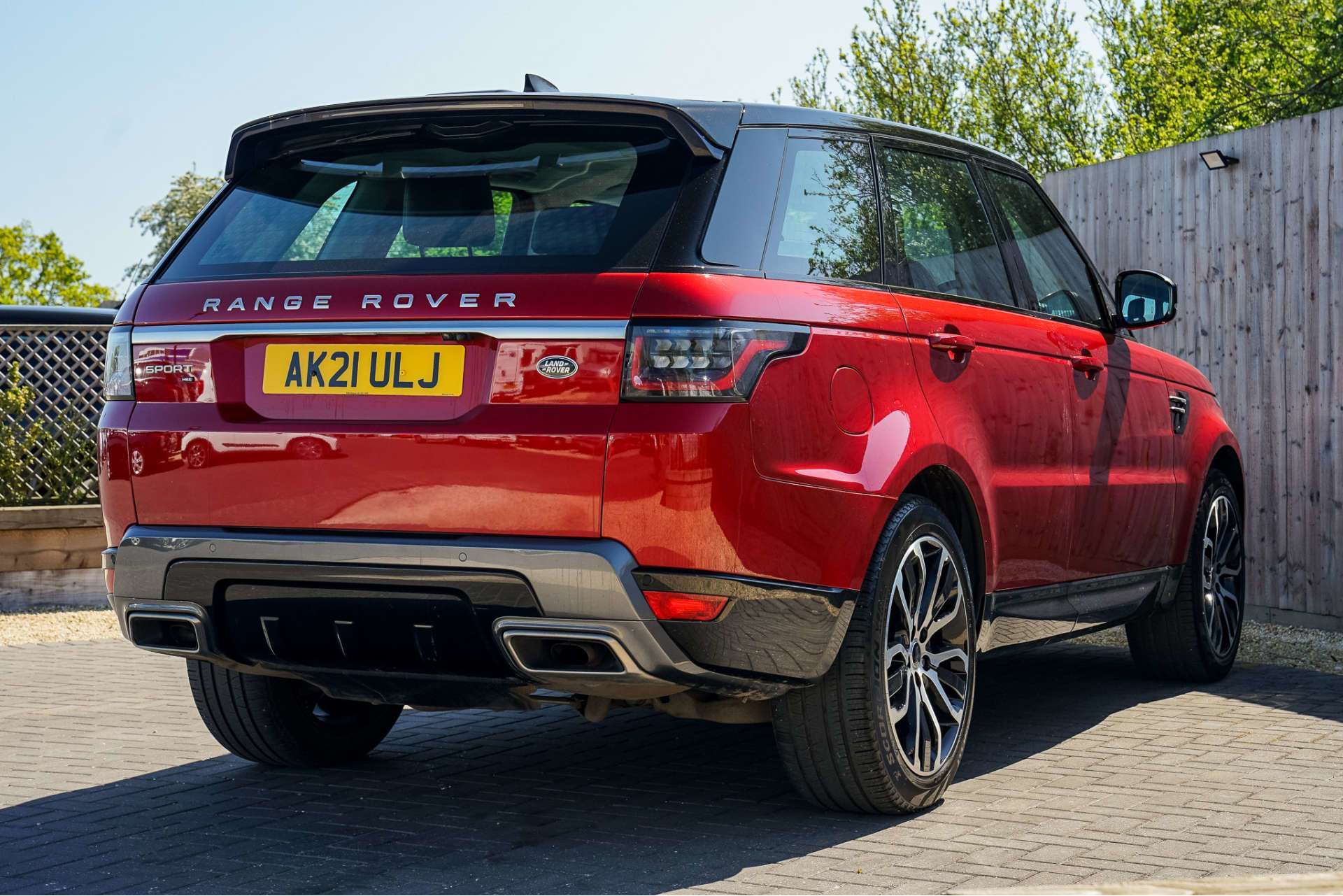 LAND ROVER RANGE ROVER SPORT 3.0 D300 MHEV HSE SUV 5dr Diesel Auto 4WD Euro 6 (s/s) (300 ps) For Sale