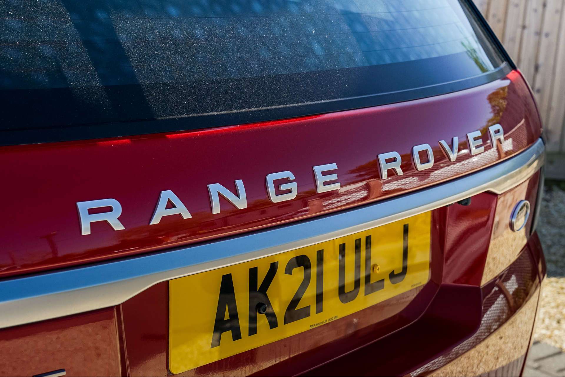 LAND ROVER RANGE ROVER SPORT 3.0 D300 MHEV HSE SUV 5dr Diesel Auto 4WD Euro 6 (s/s) (300 ps) For Sale
