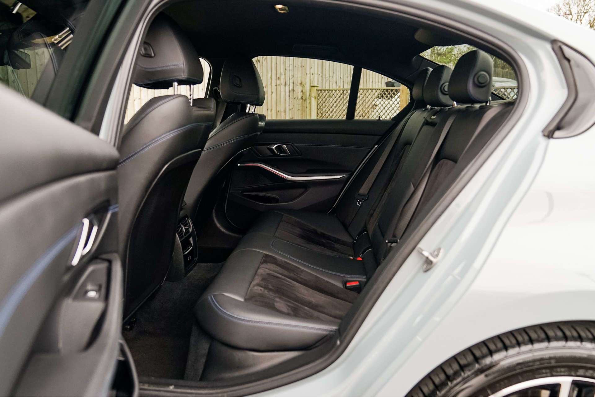 BMW 3 SERIES 2.0 320i M Sport Auto 4dr For Sale