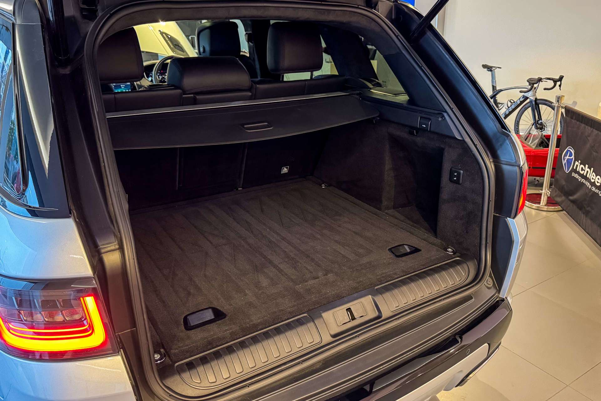 LAND ROVER RANGE ROVER SPORT 3.0 Range Rover Sport HST Auto 4WD 5dr For Sale