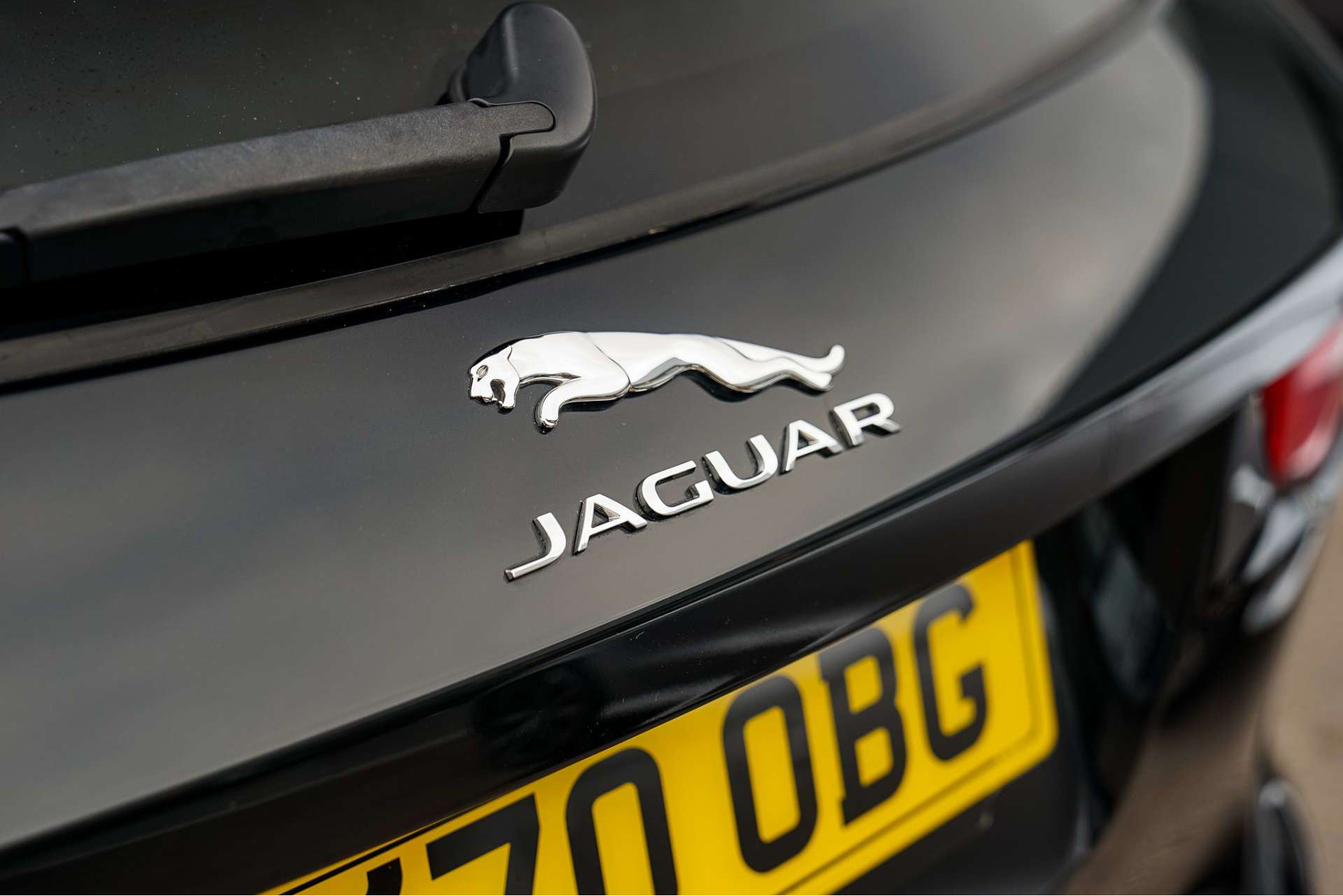 JAGUAR F-PACE 2.0 F-Pace Chequered Flag AWD D Auto 4WD 5dr For Sale