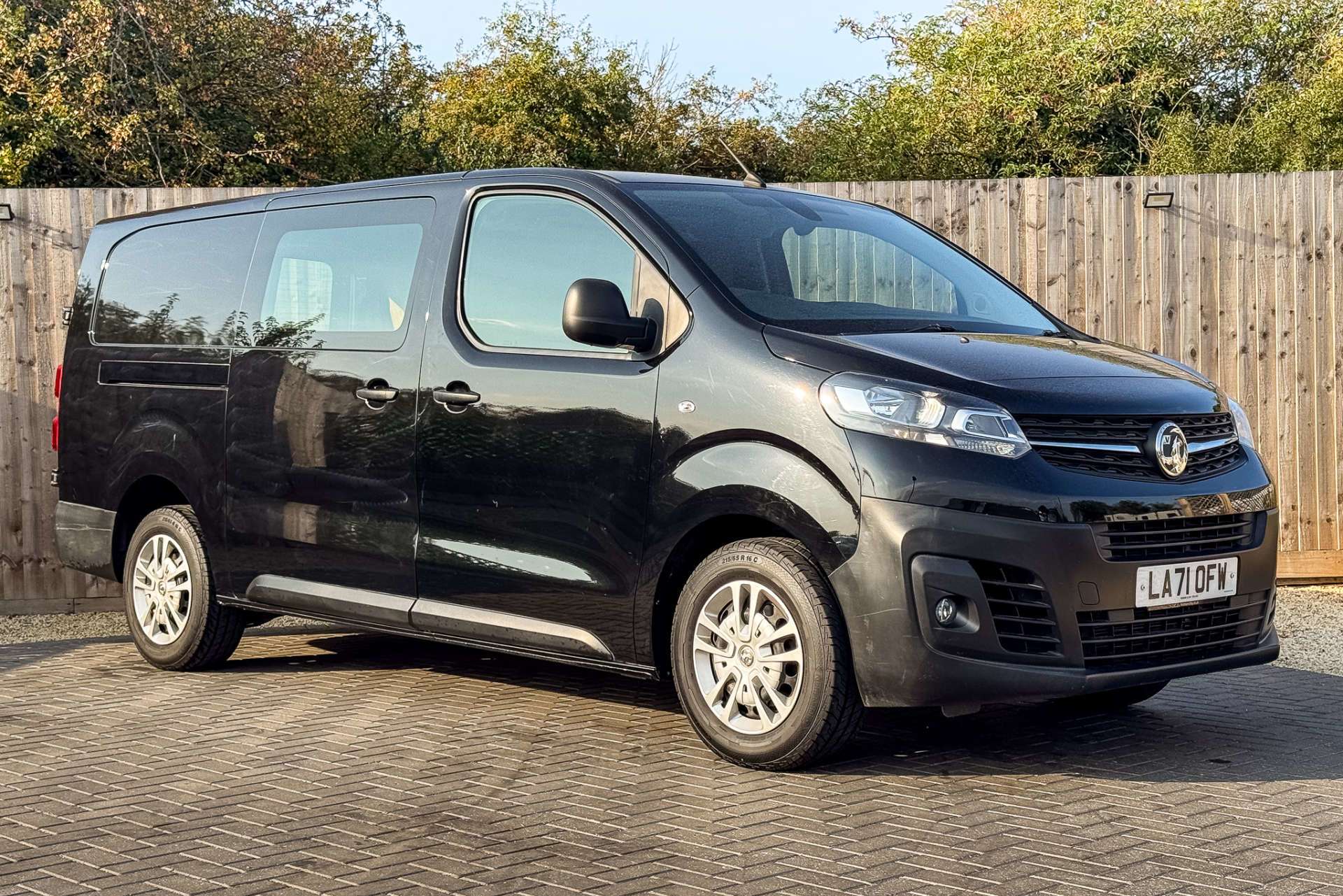 VAUXHALL VIVARO 2.0 Vivaro  F3100 Dynamic S/S Auto For Sale