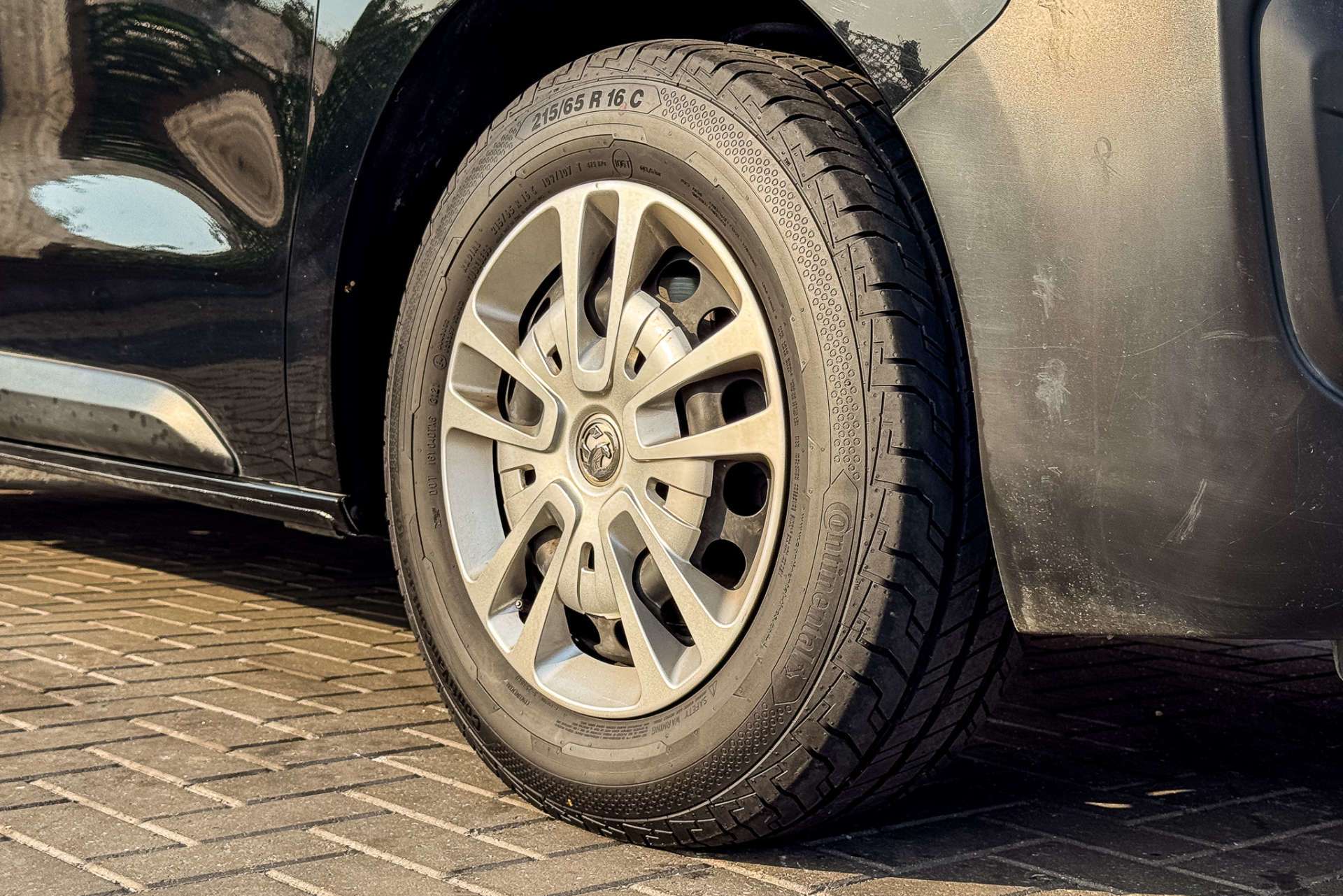 VAUXHALL VIVARO 2.0 Vivaro  F3100 Dynamic S/S Auto For Sale