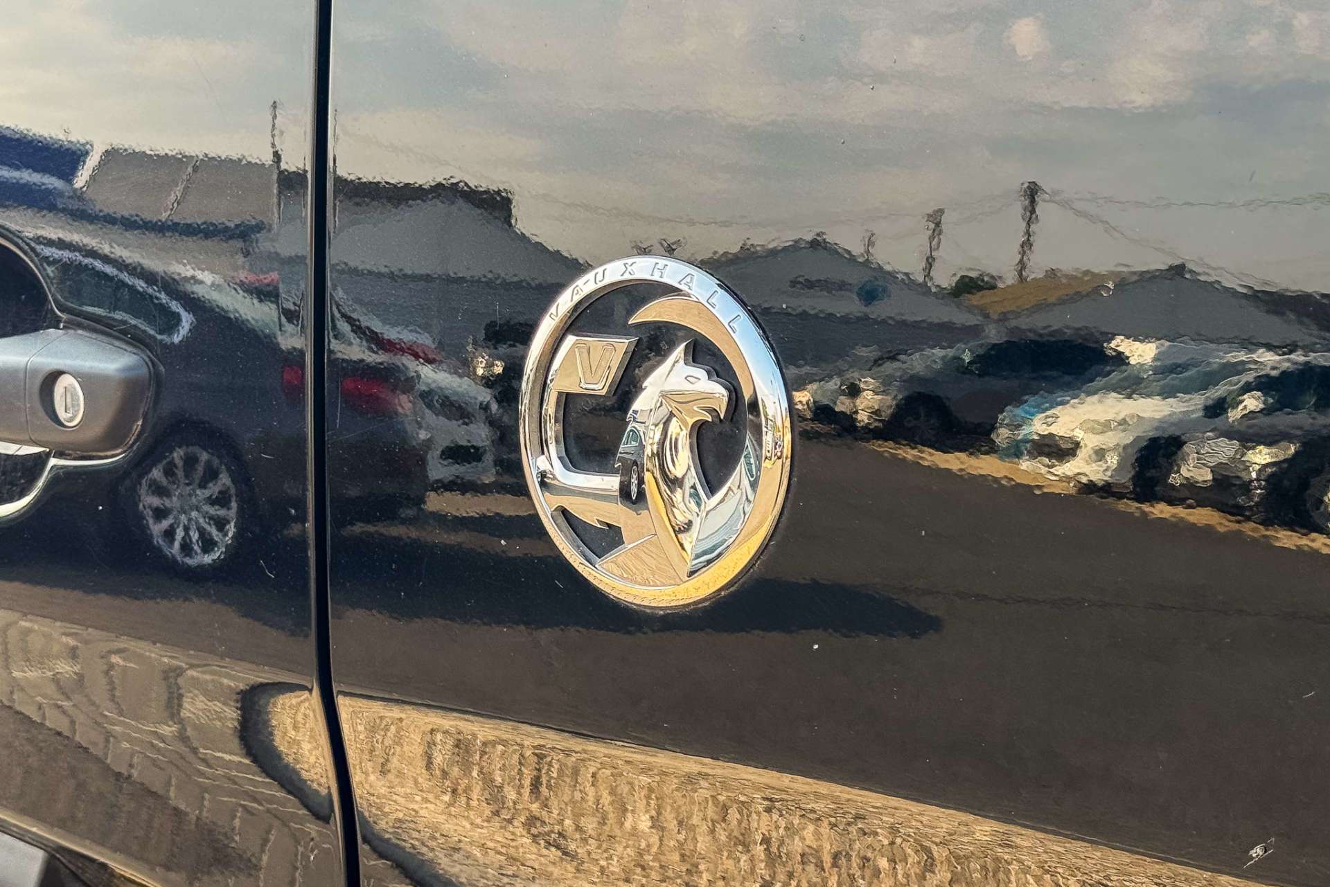 VAUXHALL VIVARO 2.0 Vivaro  F3100 Dynamic S/S Auto For Sale