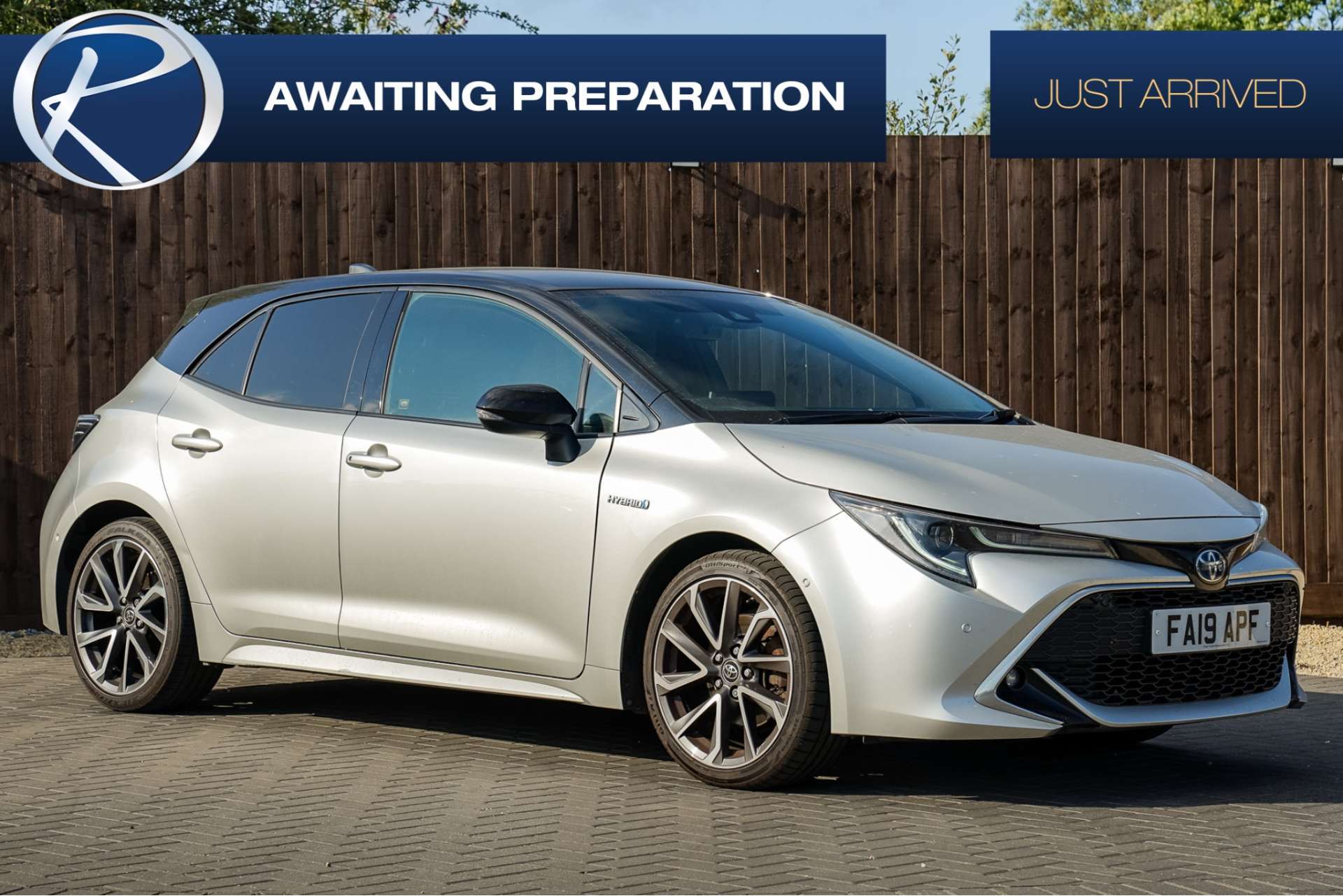 2019 TOYOTA COROLLA