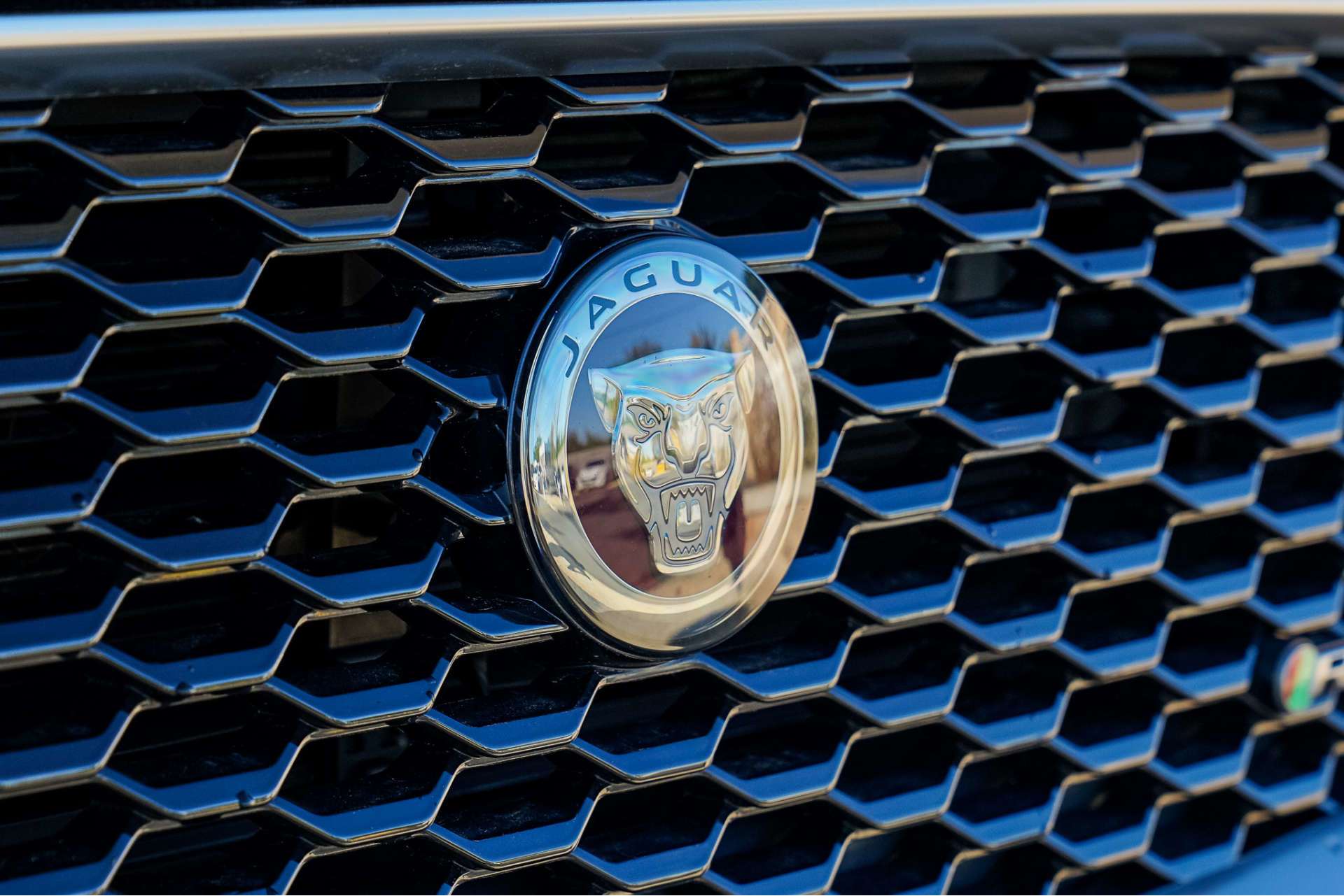 JAGUAR E-PACE 2.0 E-Pace R-Dynamic HSE D AWD Auto 4WD 5dr For Sale