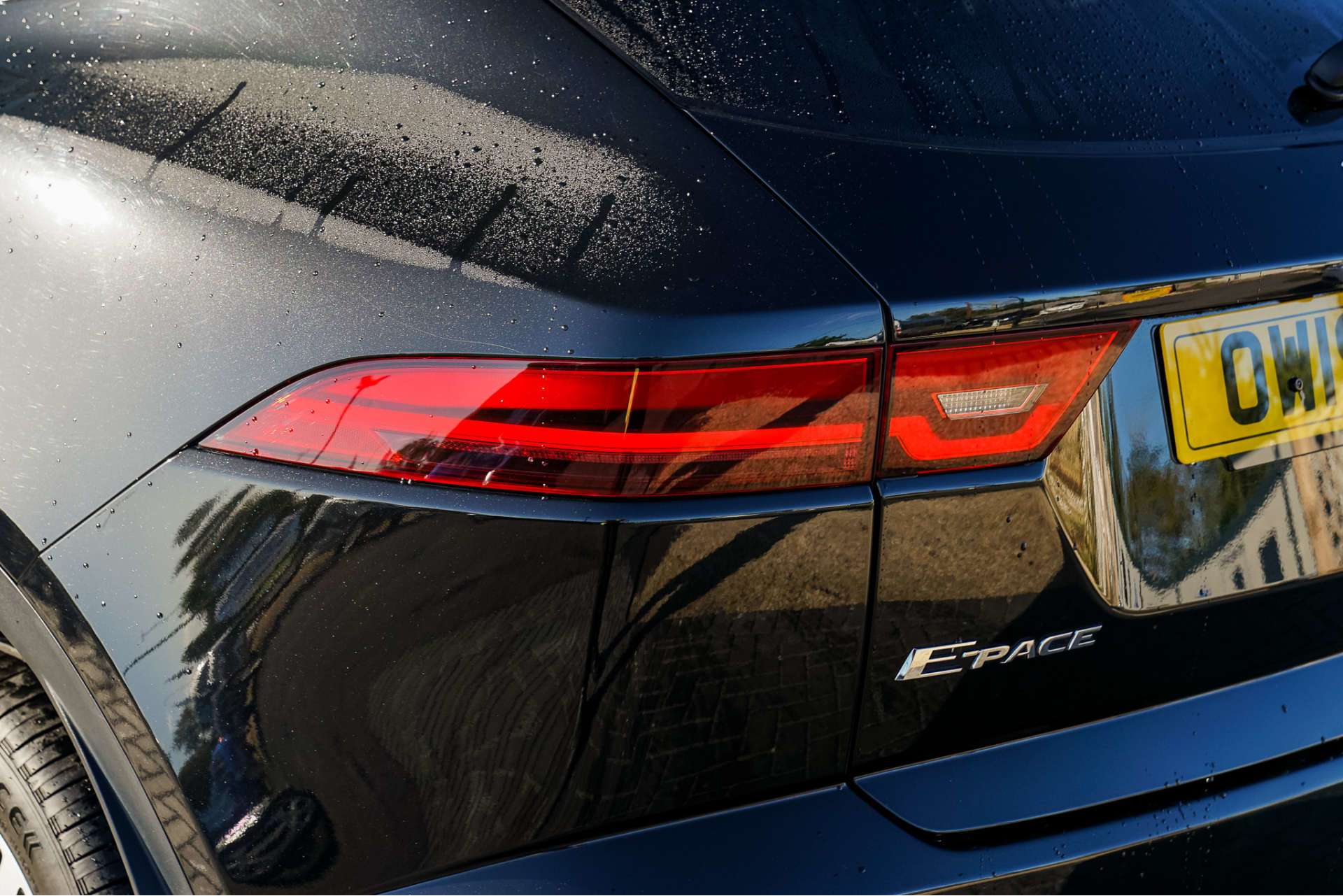 JAGUAR E-PACE 2.0 E-Pace R-Dynamic HSE D AWD Auto 4WD 5dr For Sale