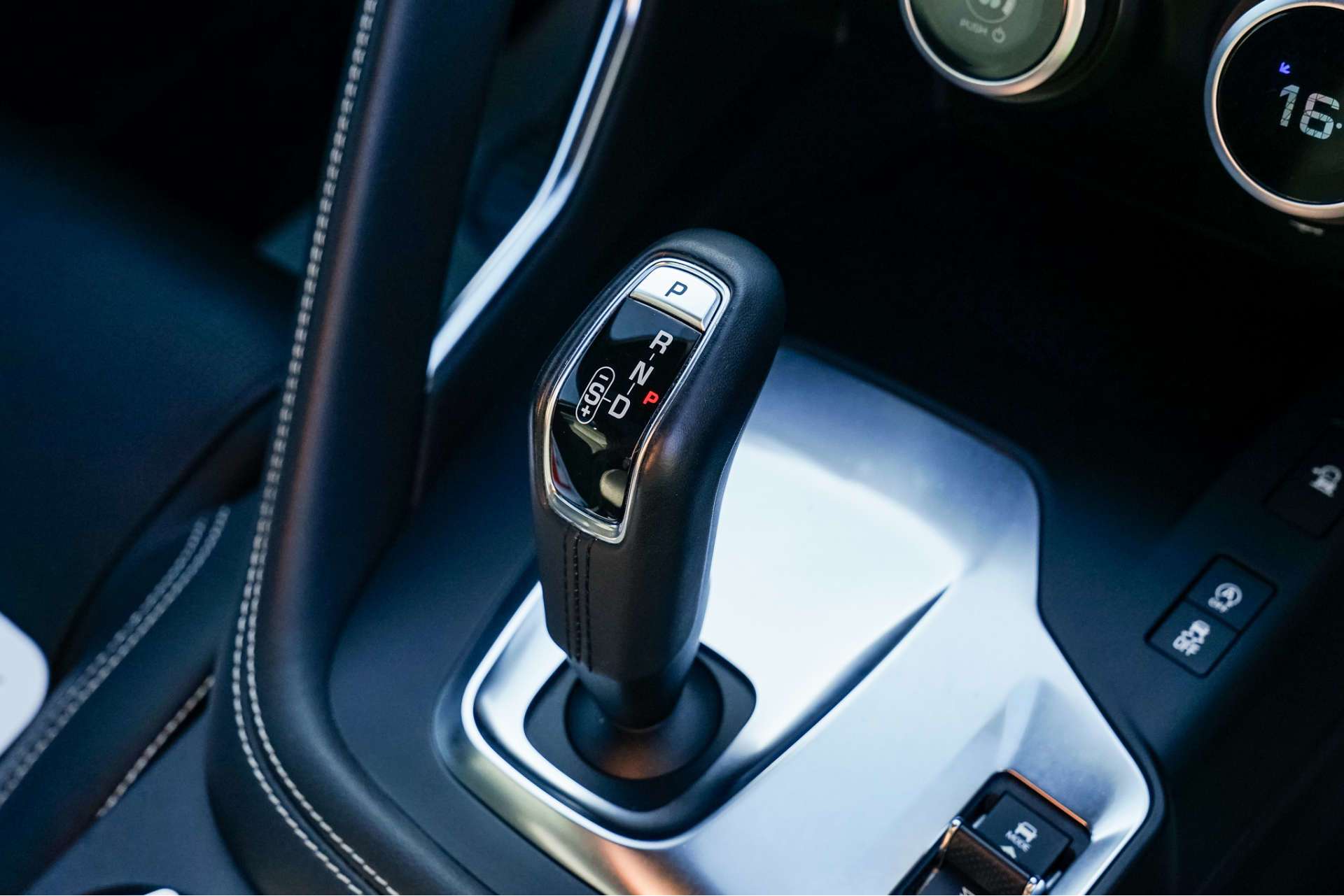 JAGUAR E-PACE 2.0 E-Pace R-Dynamic HSE D AWD Auto 4WD 5dr For Sale