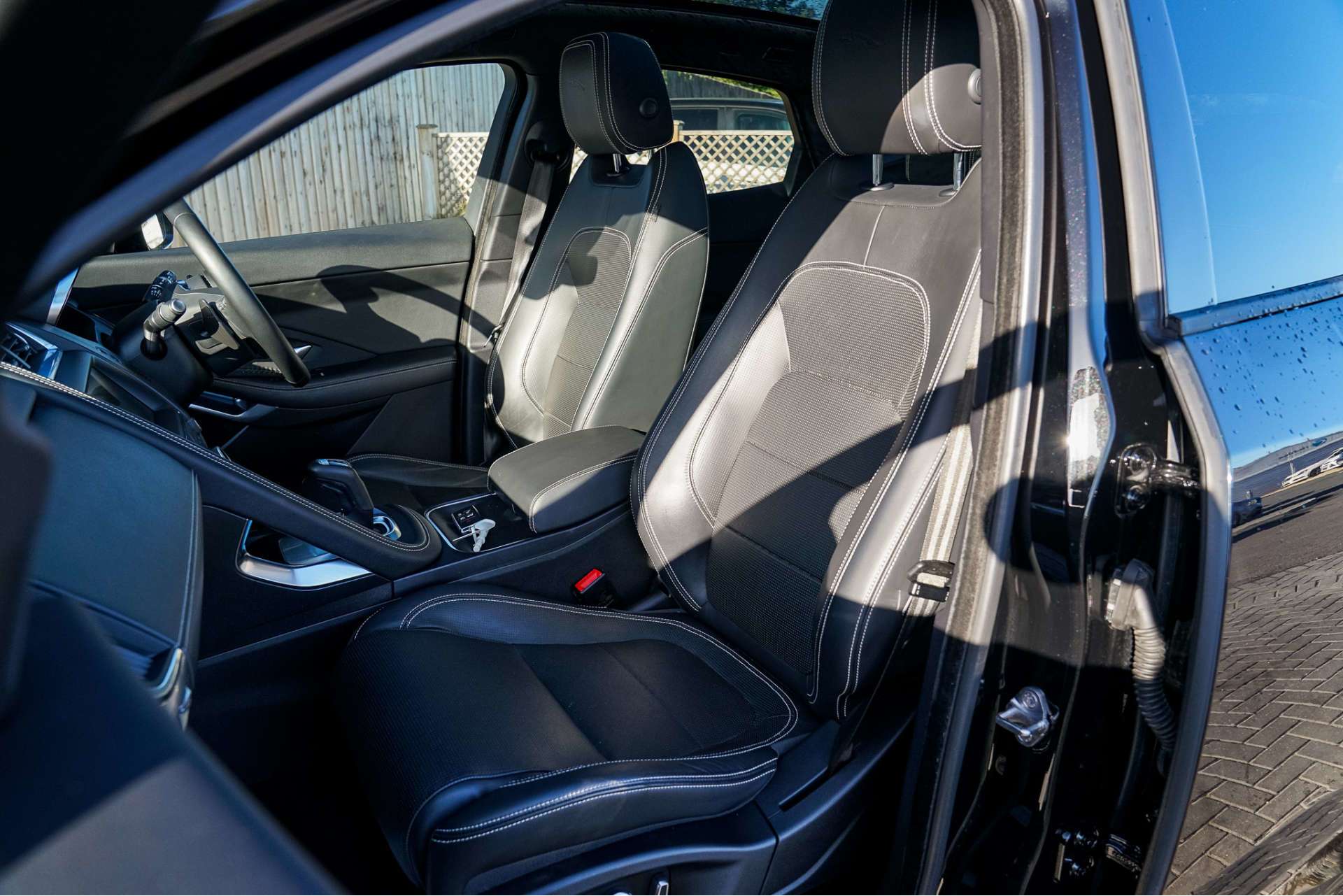 JAGUAR E-PACE 2.0 E-Pace R-Dynamic HSE D AWD Auto 4WD 5dr For Sale