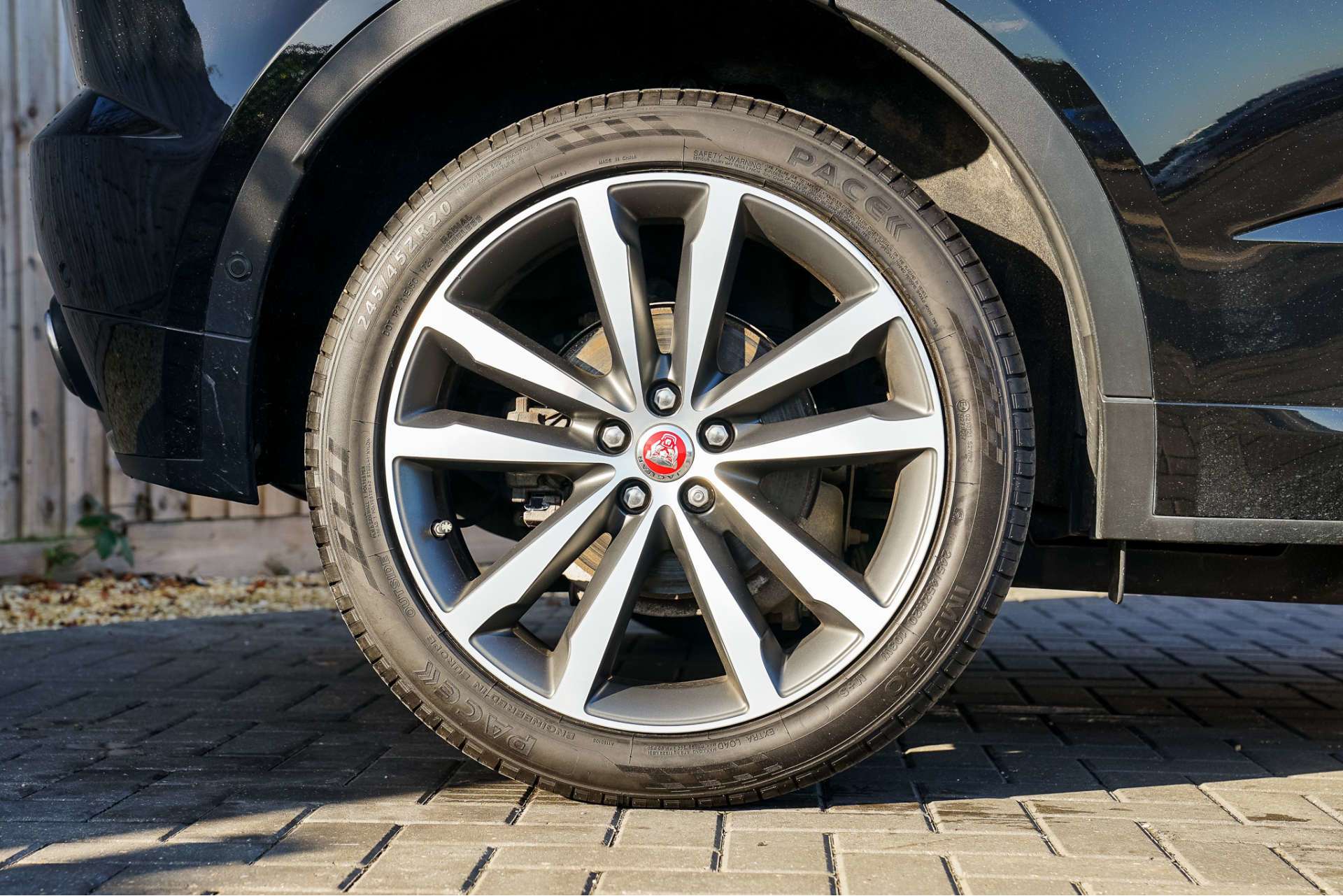 JAGUAR E-PACE 2.0 E-Pace R-Dynamic HSE D AWD Auto 4WD 5dr For Sale