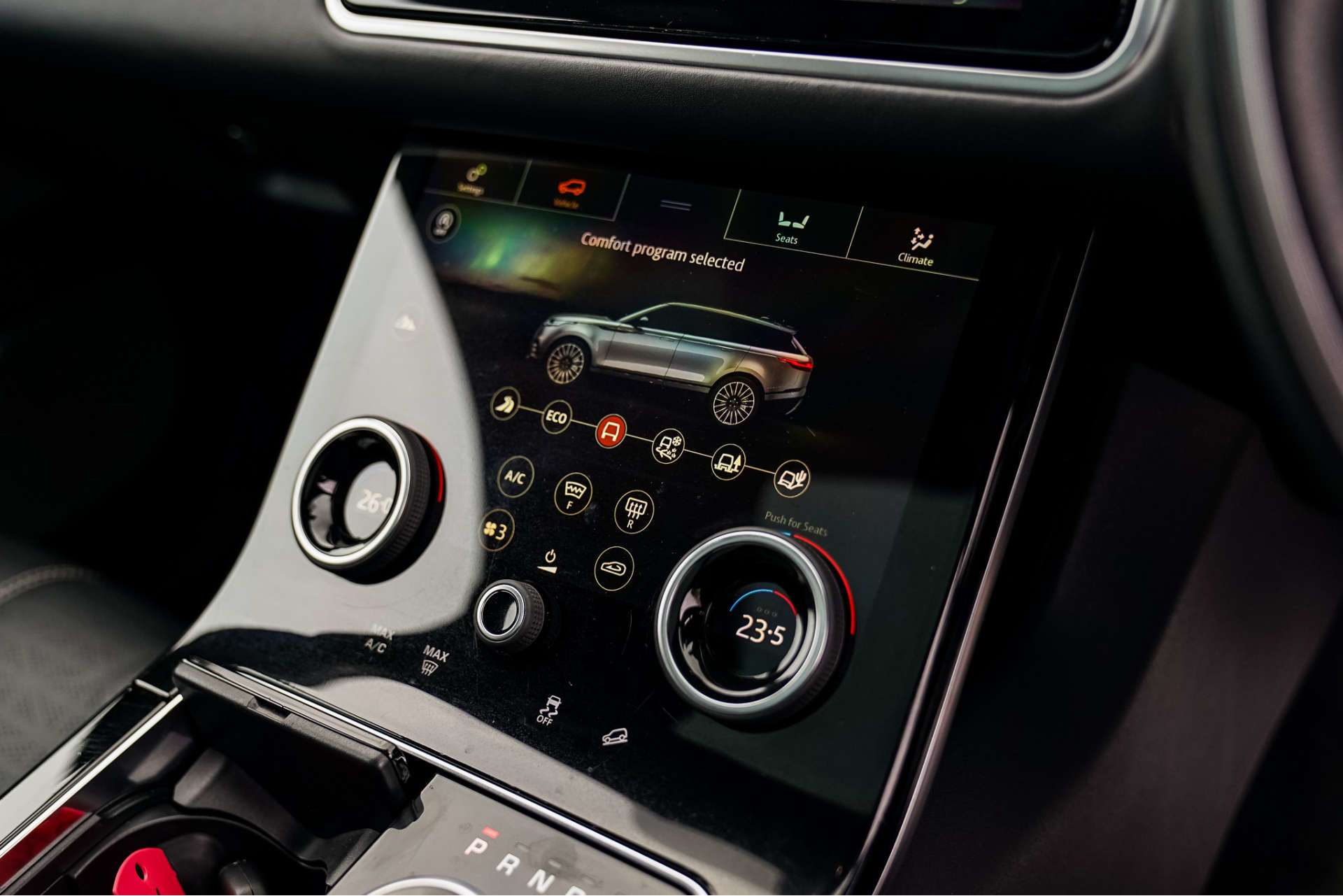 LAND ROVER RANGE ROVER VELAR 2.0 Range Rover Velar R-Dynamic HSE P250 Auto 4WD 5dr For Sale