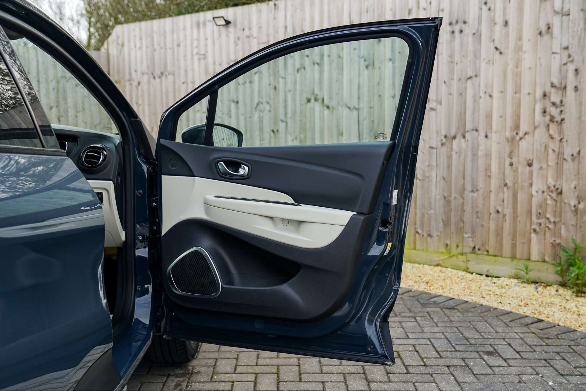 RENAULT CAPTUR 0.9 Captur GT Line TCe 5dr For Sale