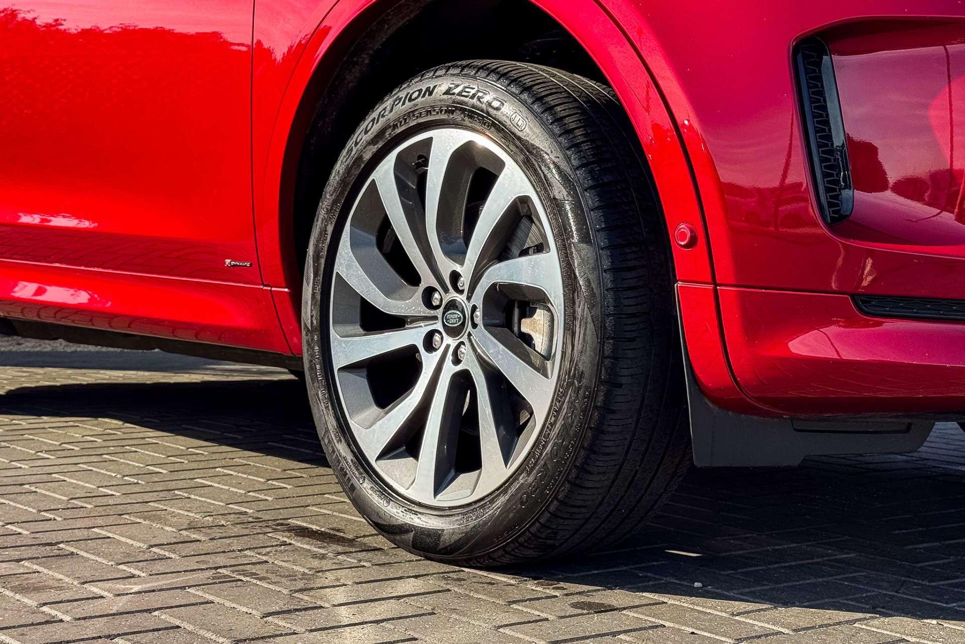 LAND ROVER DISCOVERY SPORT 1.5 Discovery Sport R-Dynamic HSE P300e Auto 4WD 5dr For Sale