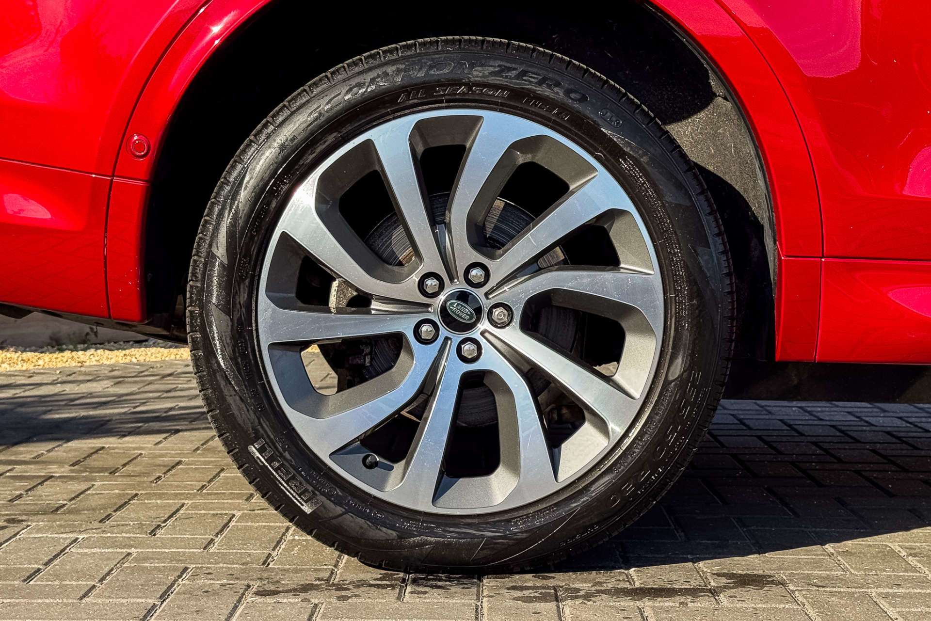 LAND ROVER DISCOVERY SPORT 1.5 Discovery Sport R-Dynamic HSE P300e Auto 4WD 5dr For Sale