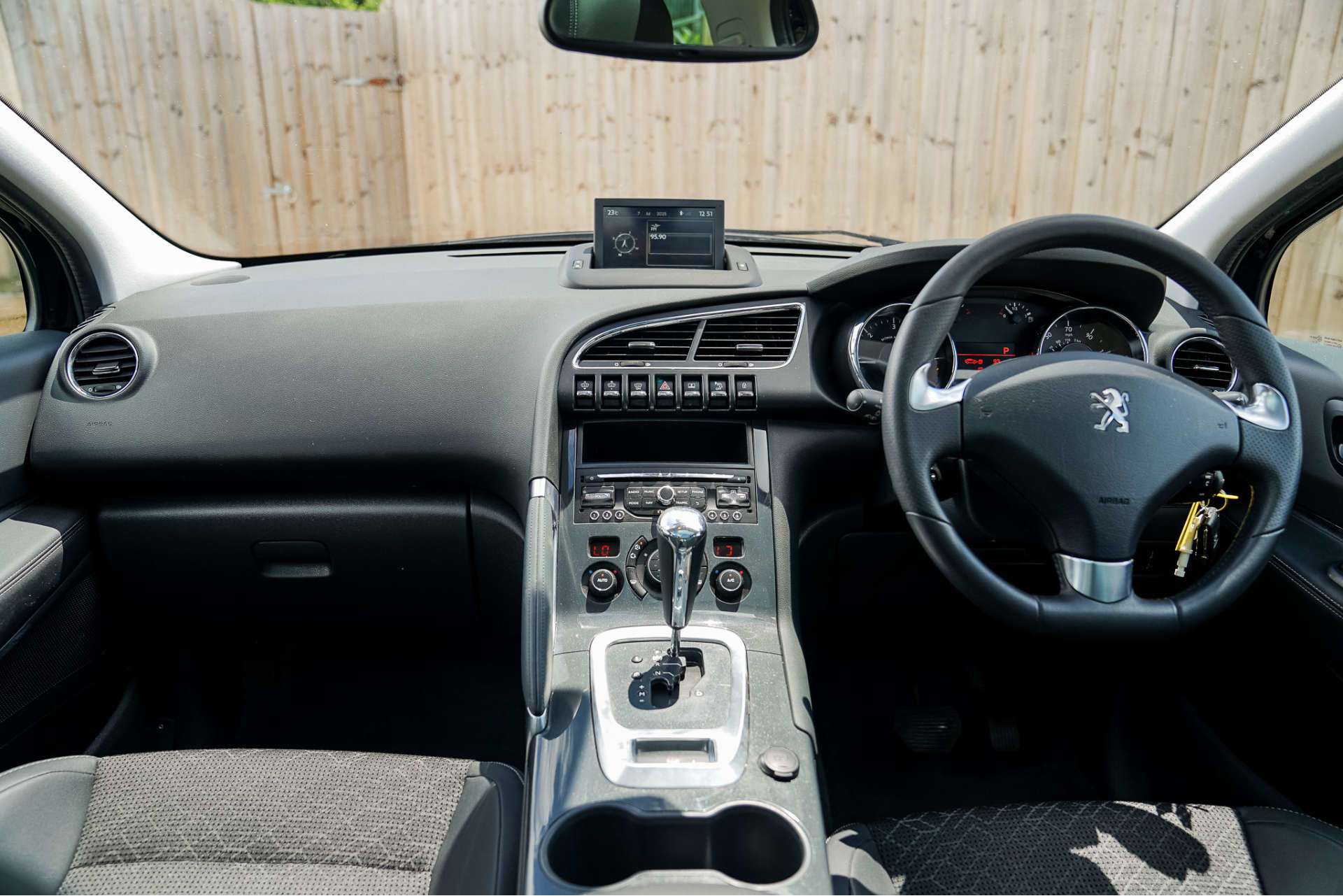 PEUGEOT 3008 1.6 3008 Allure Blue HDi S/S Auto 5dr For Sale