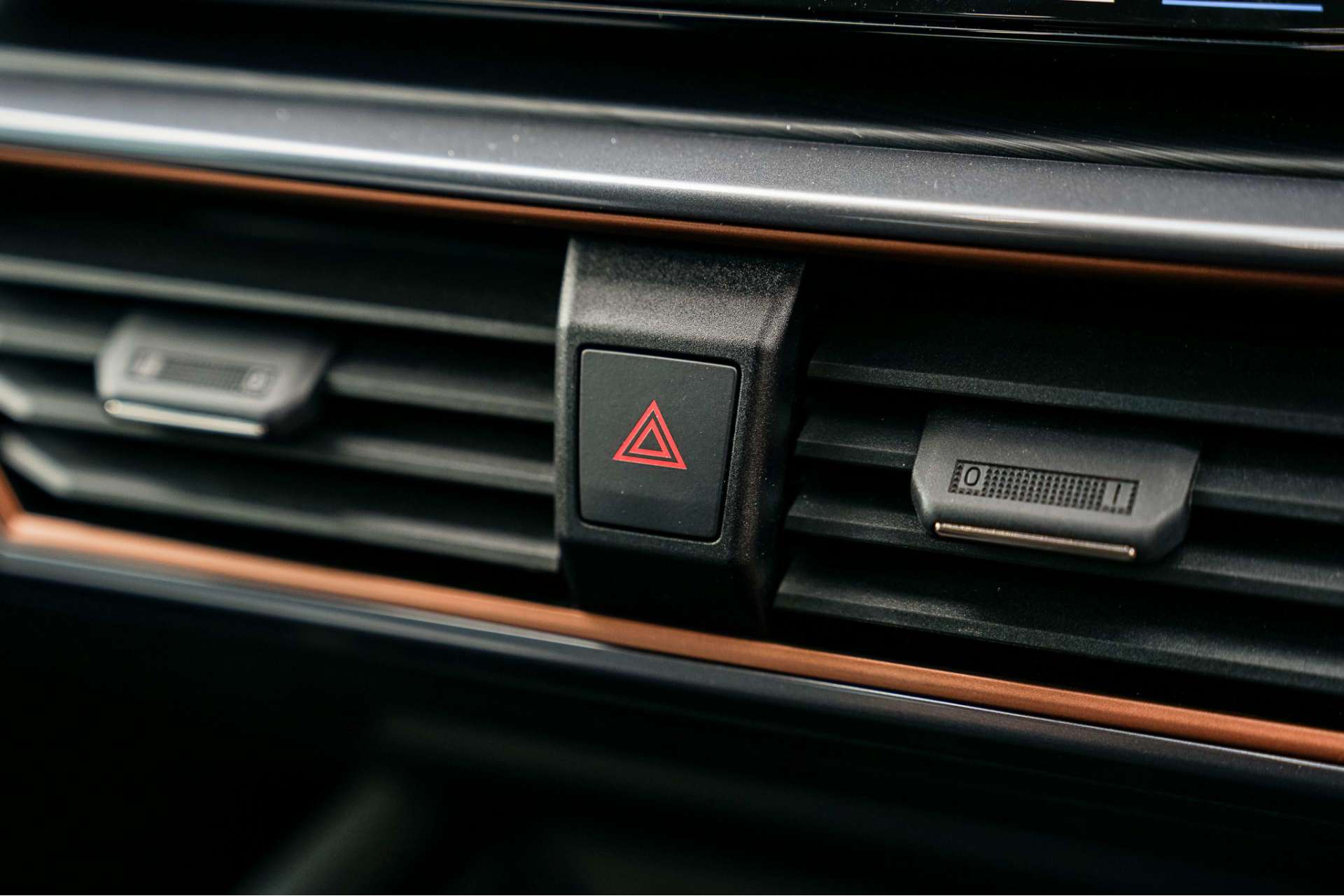 CUPRA FORMENTOR 1.4 eHybrid 12.8kWh V2 SUV 5dr Petrol Plug-in Hybrid DSG Euro 6 (s/s) (204 ps) For Sale