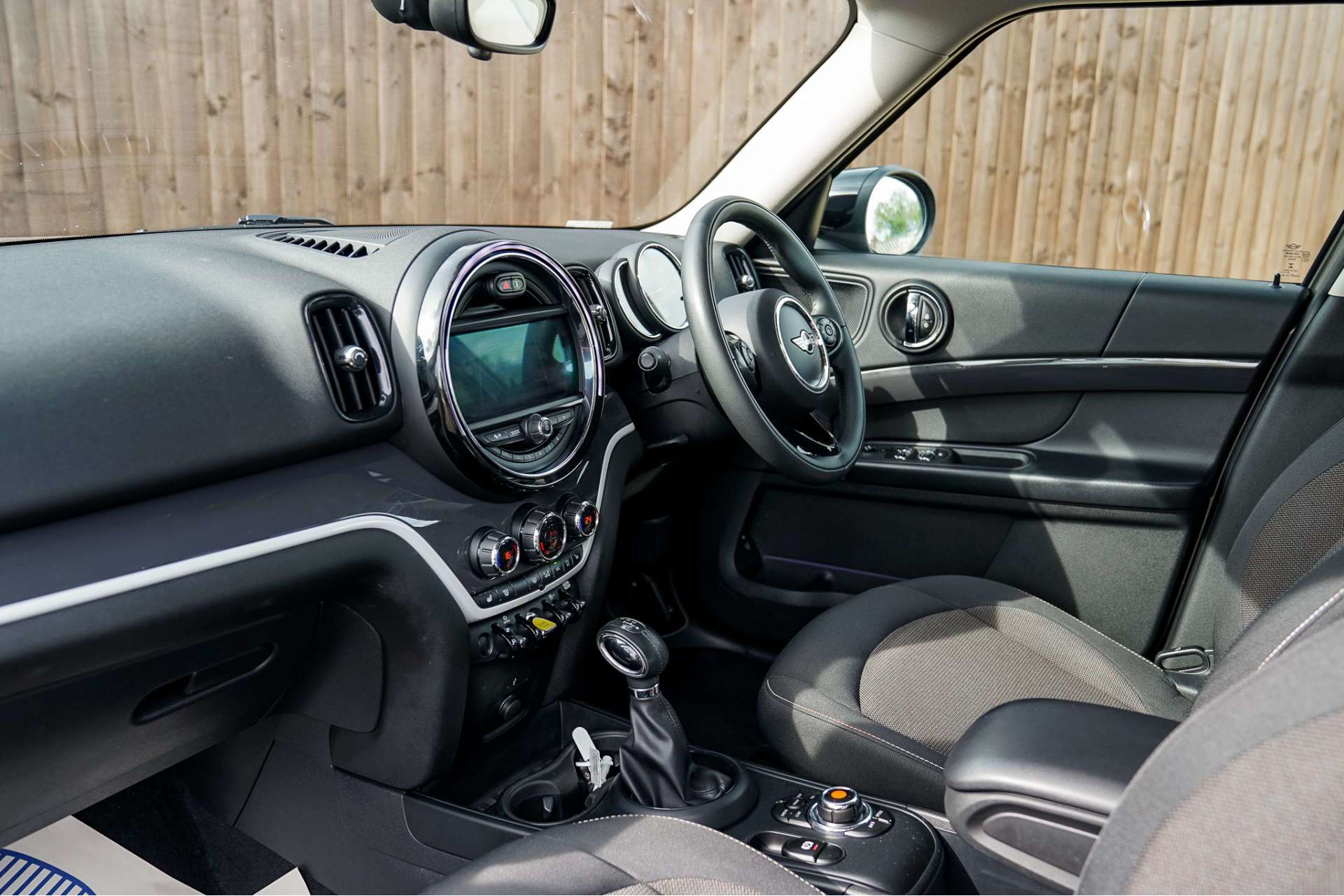 MINI COUNTRYMAN 1.5 10kWh Cooper SE Classic SUV 5dr Petrol Plug-in Hybrid Auto ALL4 Euro 6 (s/s) (224 ps) For Sale
