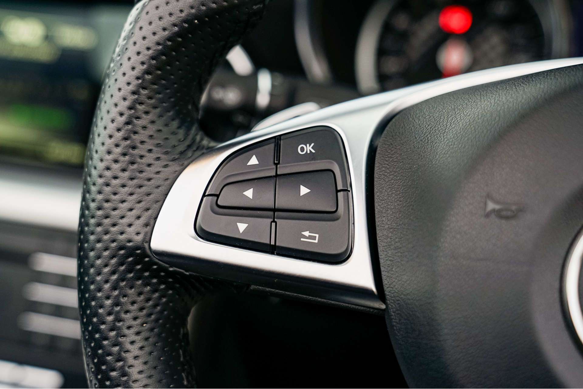 MERCEDES-BENZ SLC 2.0 SLC 200 AMG Line Auto 2dr For Sale