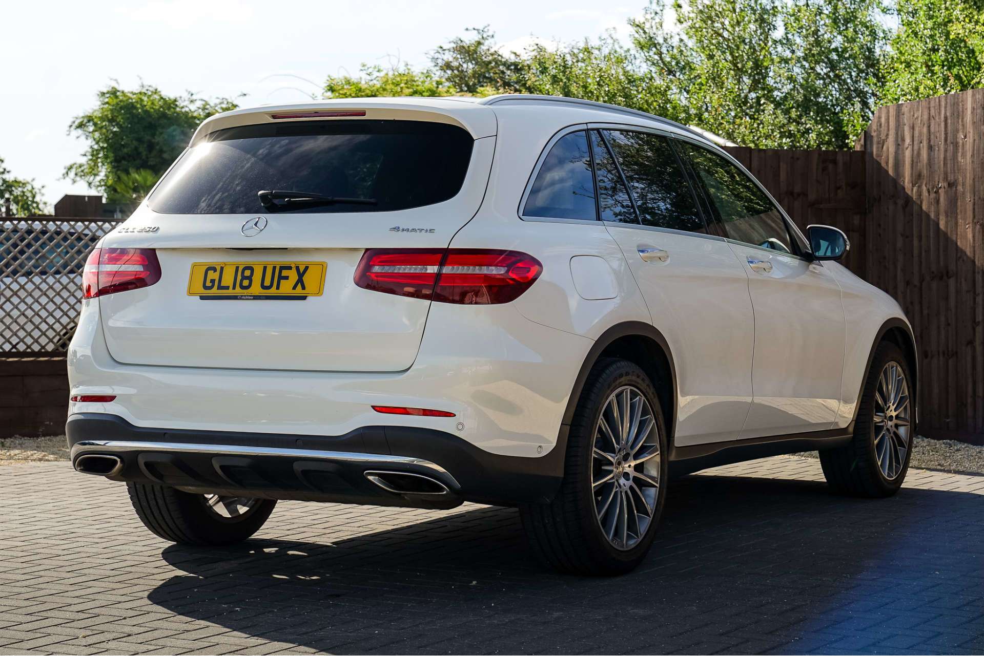 MERCEDES-BENZ GLC 2.0 GLC250 AMG Line (Premium Plus) SUV 5dr Petrol G-Tronic 4MATIC Euro 6 (s/s) (211 ps) For Sale