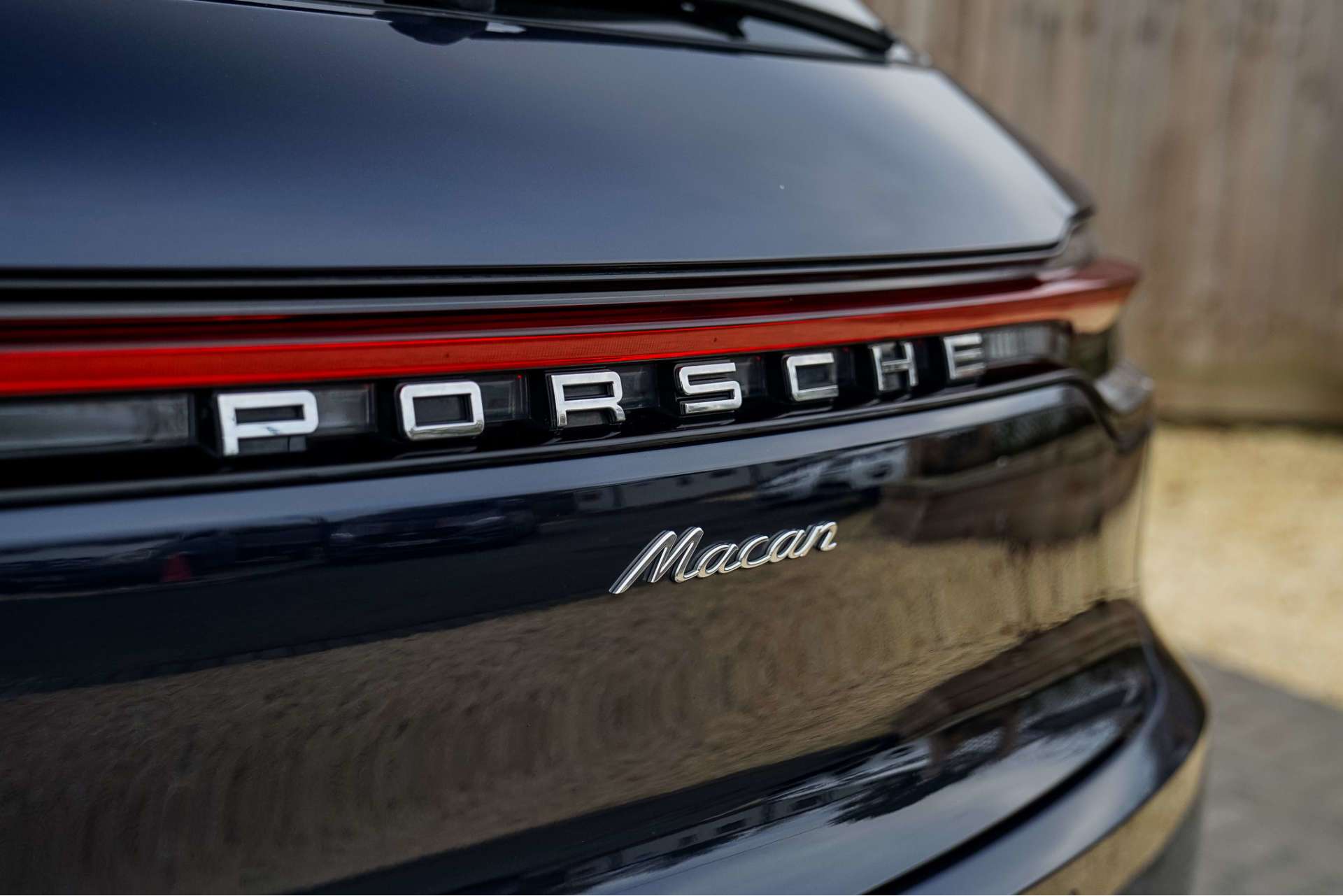 PORSCHE Macan 2.0 Macan Semi-Auto 4WD 5dr For Sale