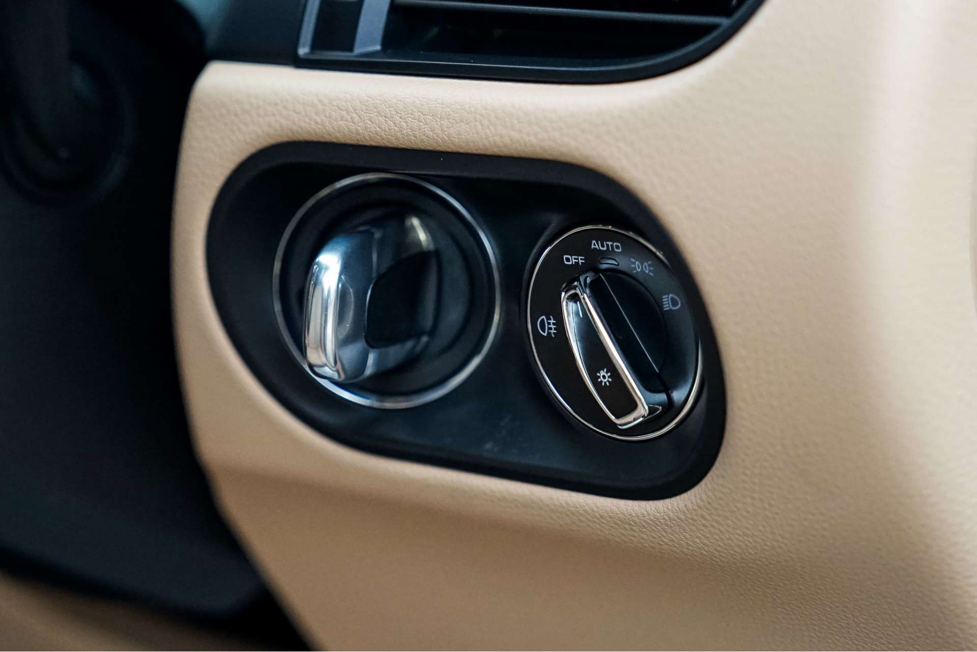 PORSCHE Macan 2.0 Macan Semi-Auto 4WD 5dr For Sale