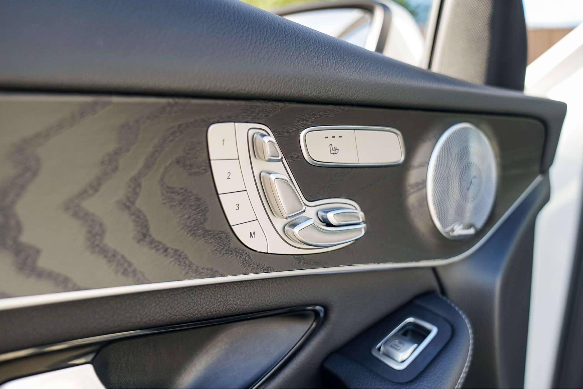 MERCEDES-BENZ GLC 2.0 GLC250 AMG Line (Premium Plus) SUV 5dr Petrol G-Tronic 4MATIC Euro 6 (s/s) (211 ps) For Sale