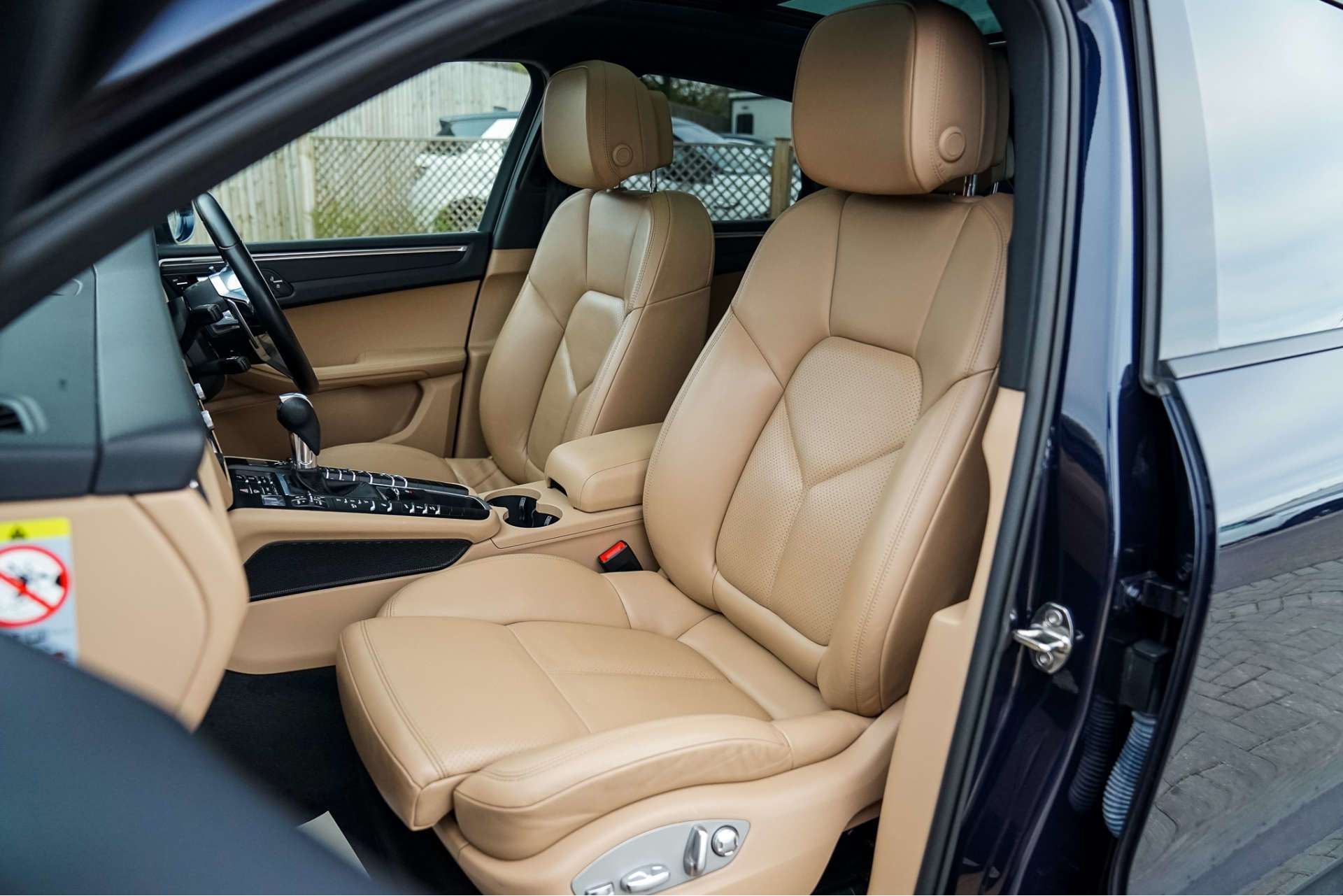 PORSCHE Macan 2.0 Macan Semi-Auto 4WD 5dr For Sale