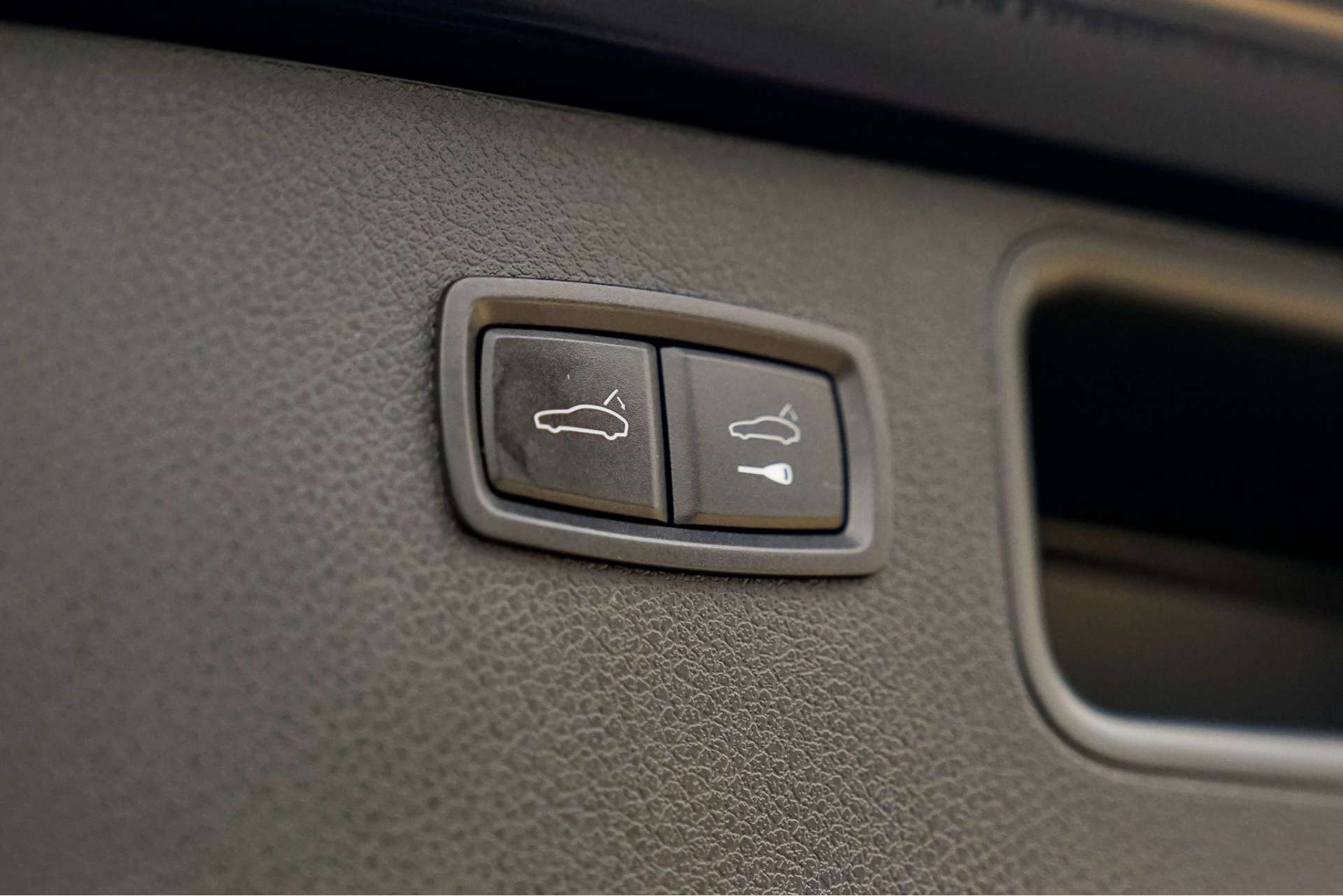 PORSCHE Macan 2.0 Macan Semi-Auto 4WD 5dr For Sale