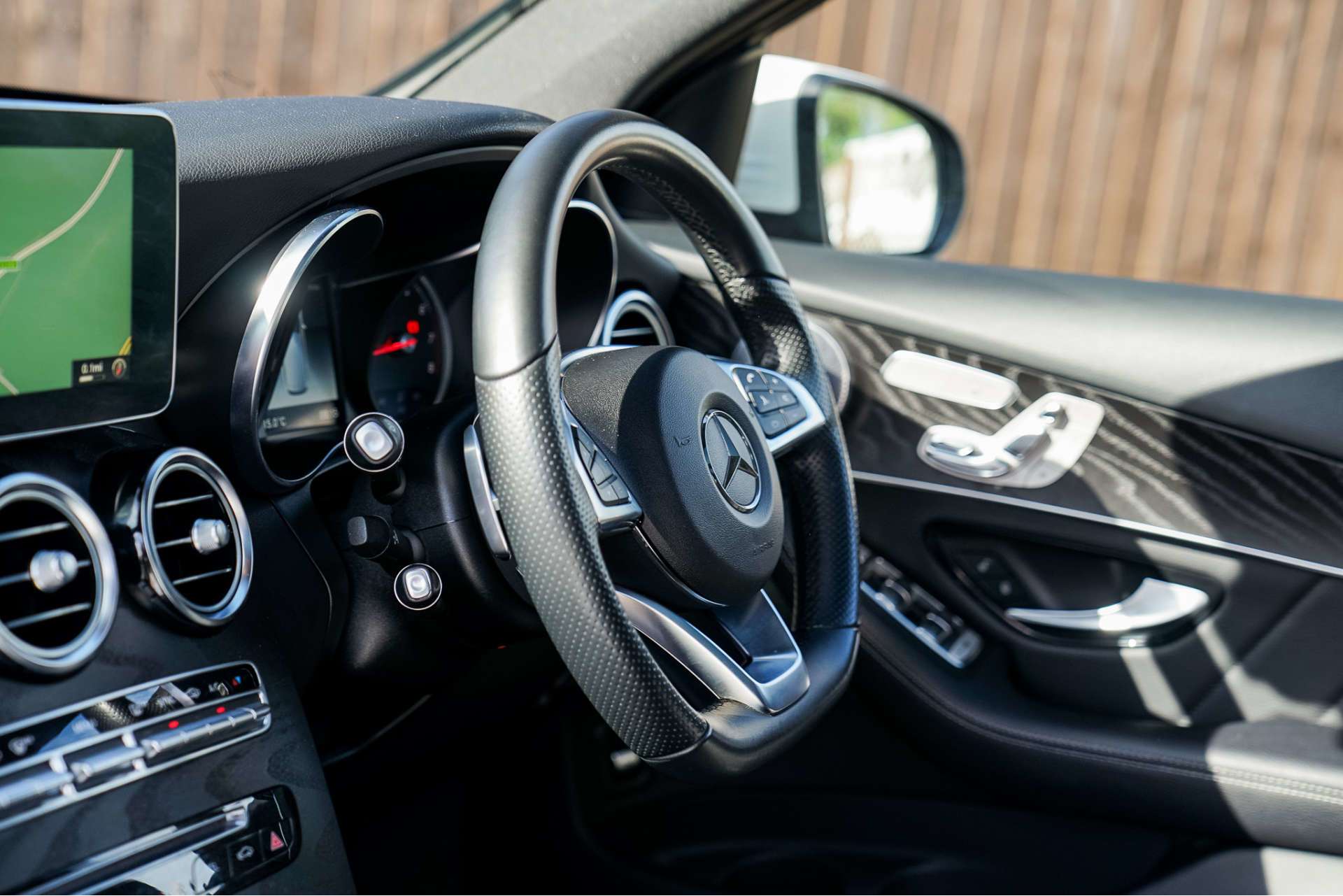 MERCEDES-BENZ GLC 2.0 GLC250 AMG Line (Premium Plus) SUV 5dr Petrol G-Tronic 4MATIC Euro 6 (s/s) (211 ps) For Sale