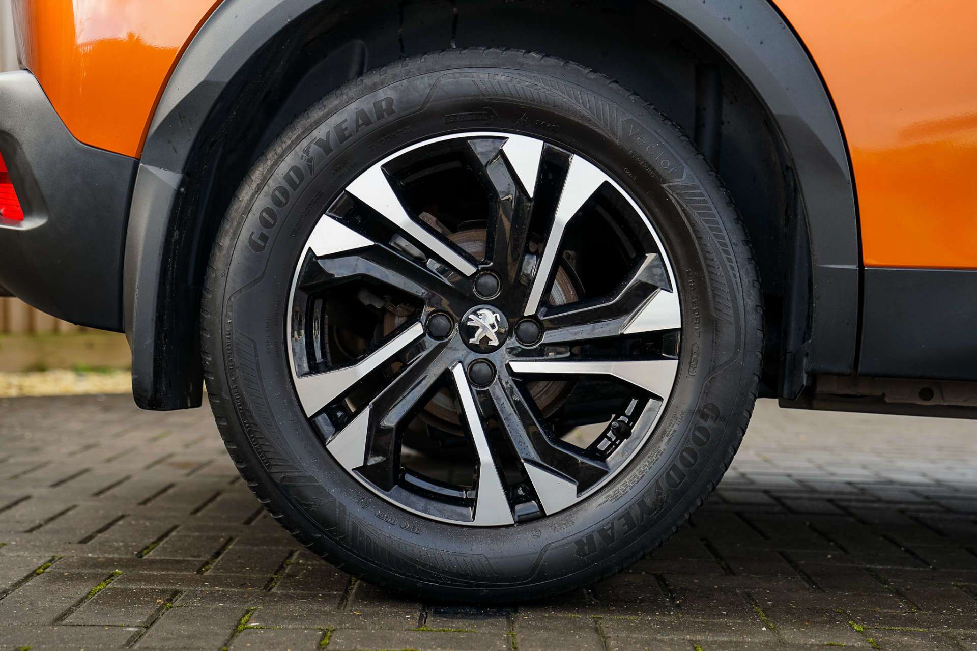 PEUGEOT 2008 1.2 2008 Allure Premium PureTech S/S 5dr For Sale