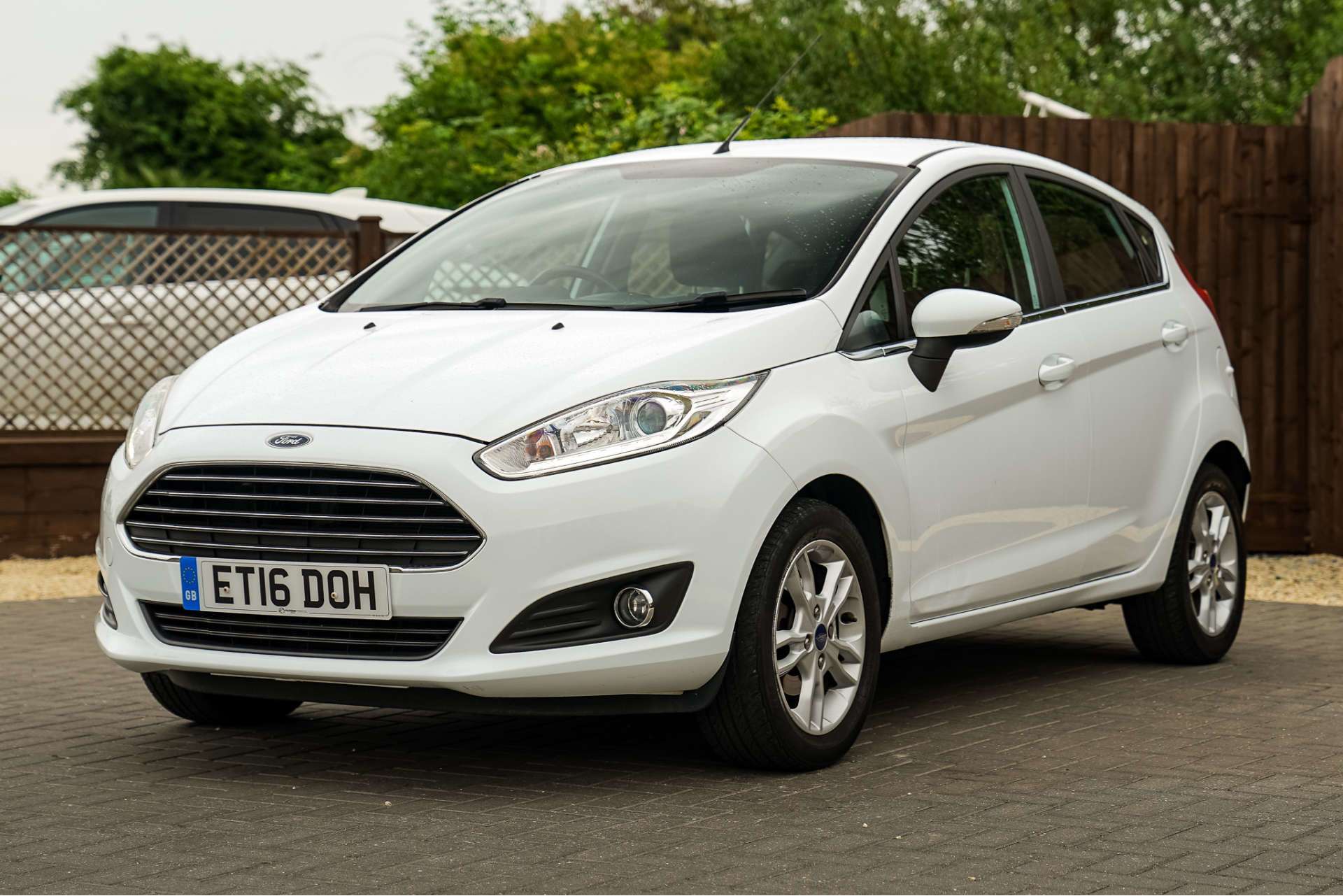 FORD FIESTA 1.2 ZETEC 5dr For Sale