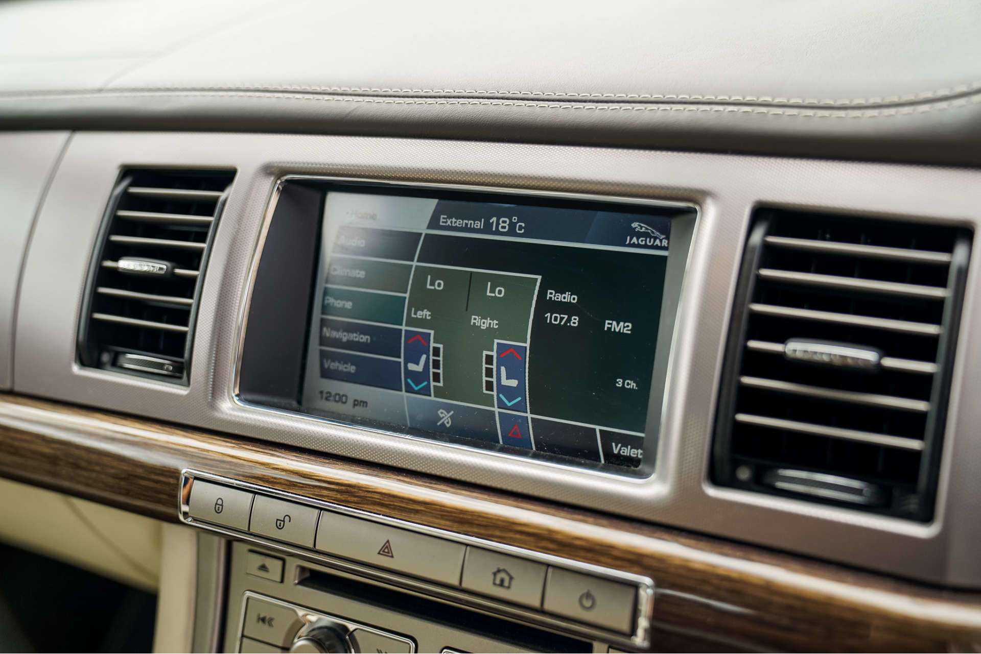 JAGUAR XF 3.0 XF Portfolio V6 Auto 4dr For Sale
