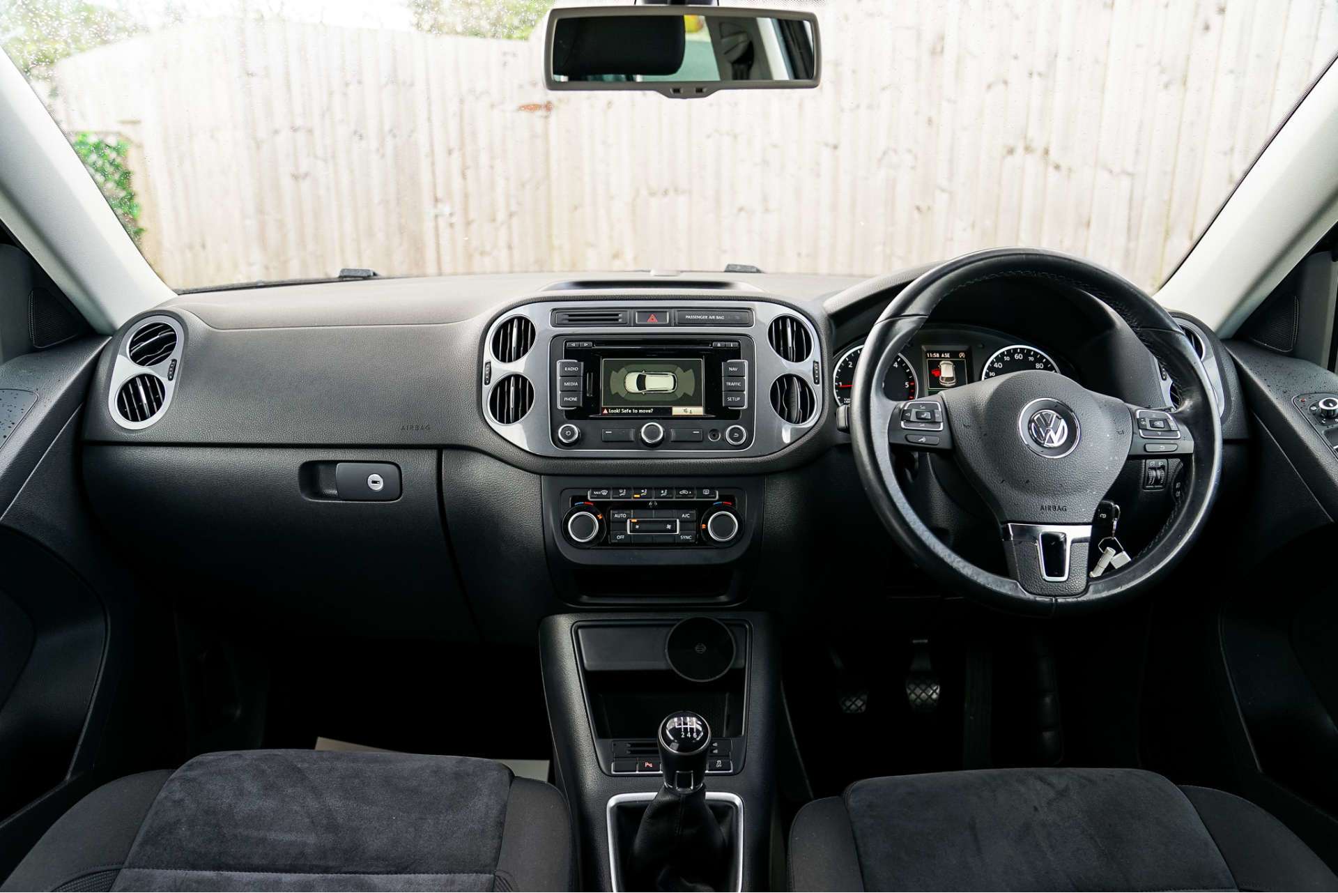 VOLKSWAGEN TIGUAN 2.0 Tiguan Match TDI BlueMotion Technology 4Motion 4WD 5dr For Sale