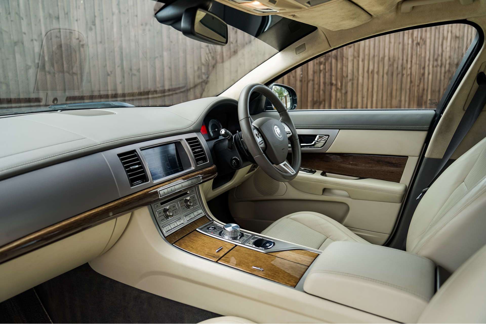 JAGUAR XF 3.0 XF Portfolio V6 Auto 4dr For Sale