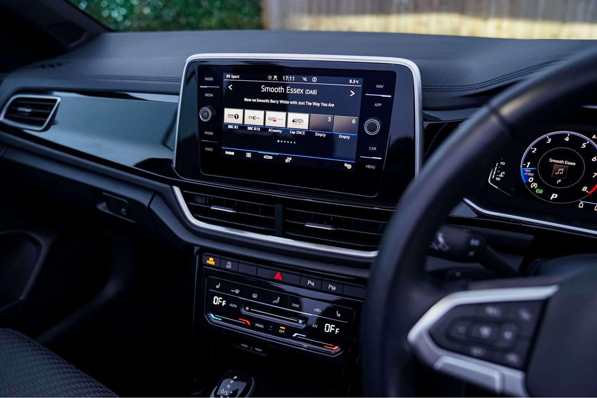 VOLKSWAGEN T-ROC 1.5 T-Roc R-Line TSI Semi-Auto 2dr For Sale