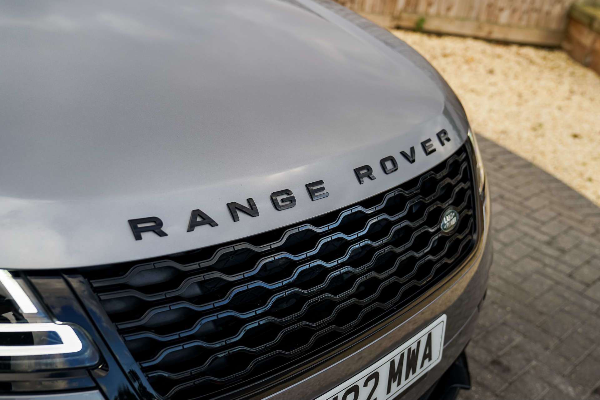 LAND ROVER RANGE ROVER VELAR 2.0 Range Rover Velar Edition D MHEV Auto 4WD 5dr For Sale