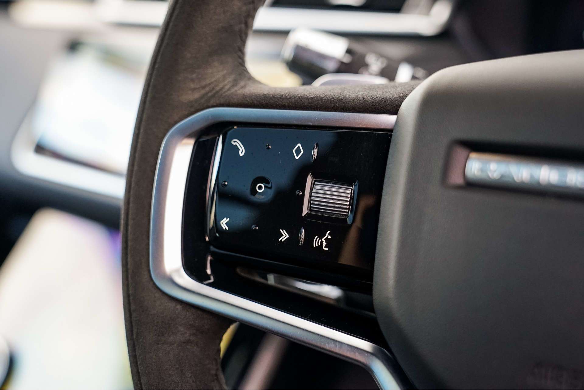 LAND ROVER RANGE ROVER VELAR 2.0 Range Rover Velar Edition D MHEV Auto 4WD 5dr For Sale