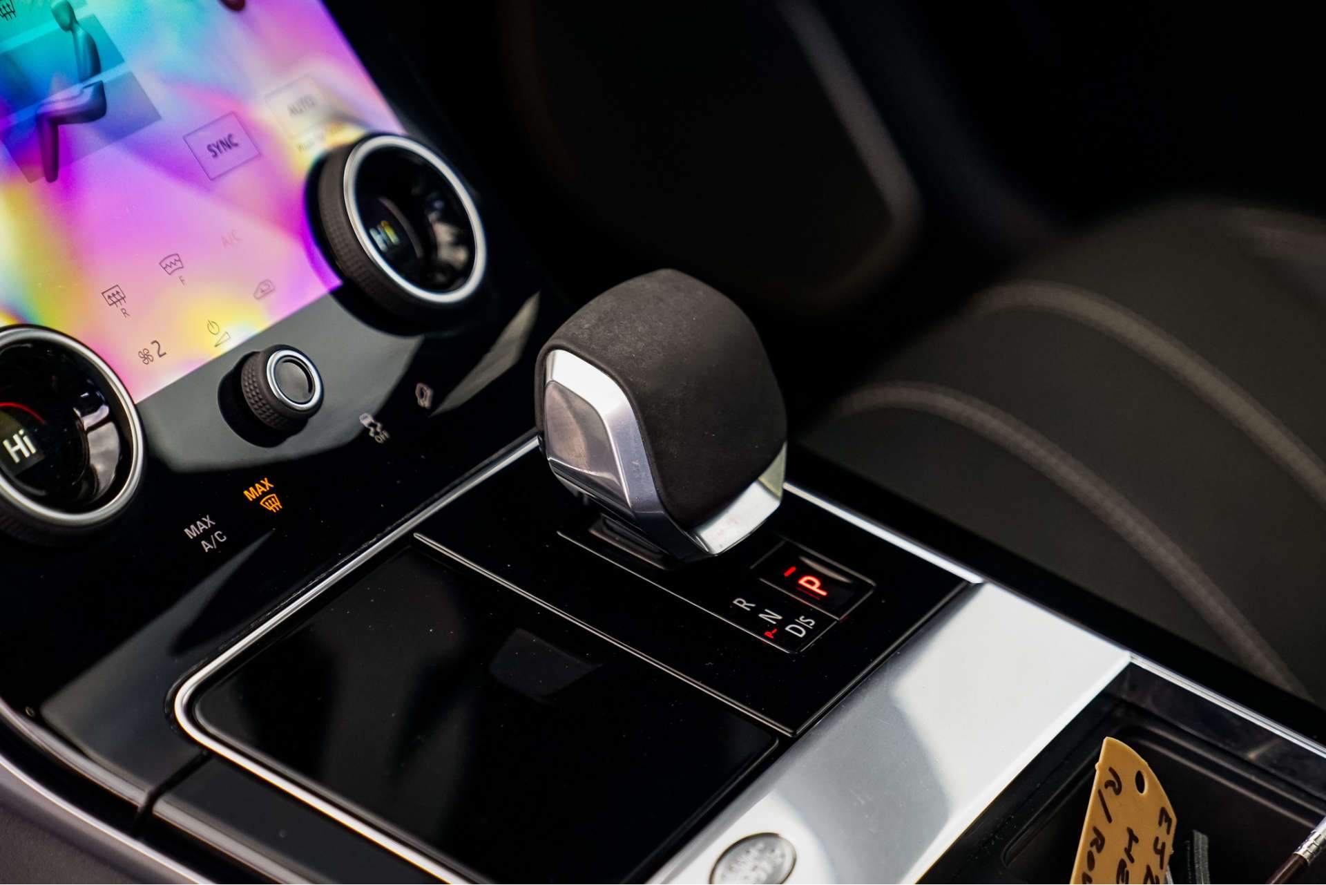 LAND ROVER RANGE ROVER VELAR 2.0 Range Rover Velar Edition D MHEV Auto 4WD 5dr For Sale