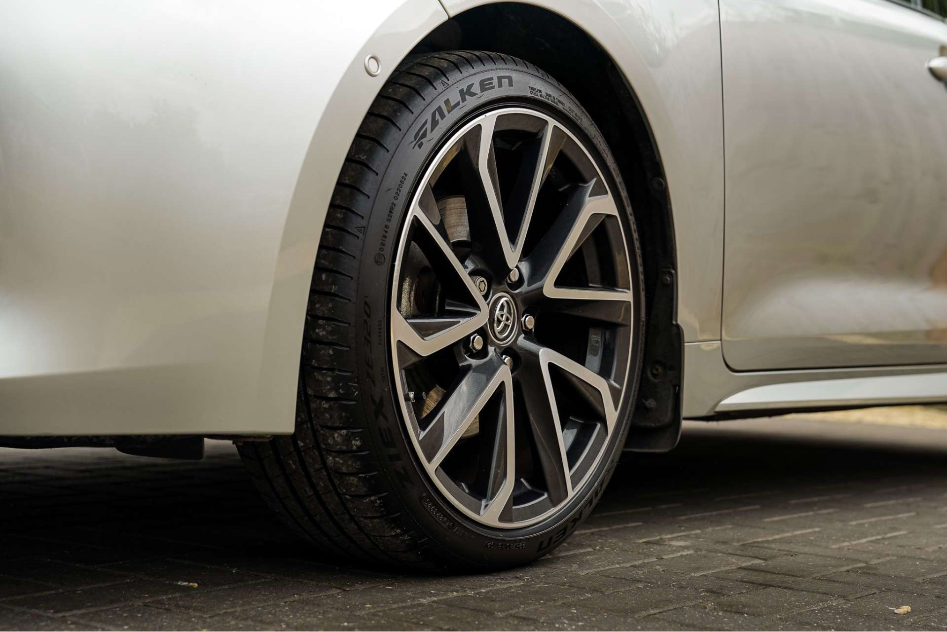 TOYOTA COROLLA 2.0 VVT-h Excel Hatchback 5dr Petrol Hybrid CVT Euro 6 (s/s) (184 ps) For Sale