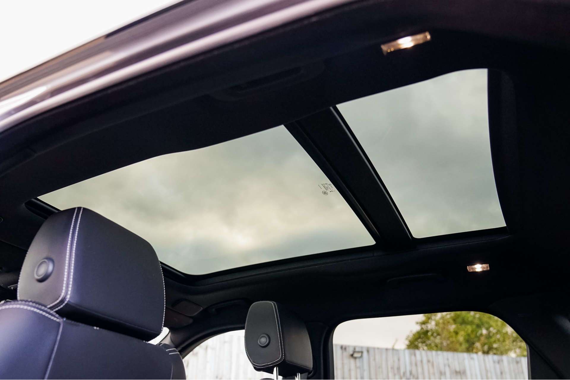 LAND ROVER RANGE ROVER VELAR 2.0 Range Rover Velar Edition D MHEV Auto 4WD 5dr For Sale