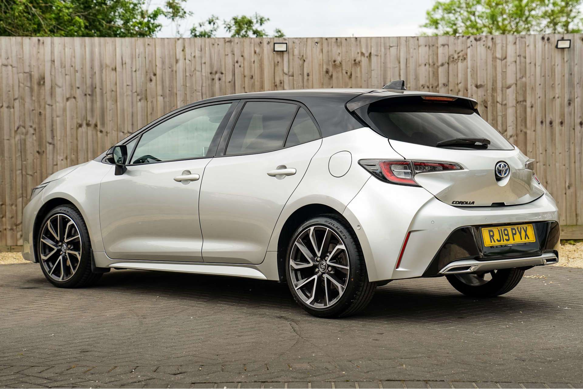 TOYOTA COROLLA 2.0 VVT-h Excel Hatchback 5dr Petrol Hybrid CVT Euro 6 (s/s) (184 ps) For Sale