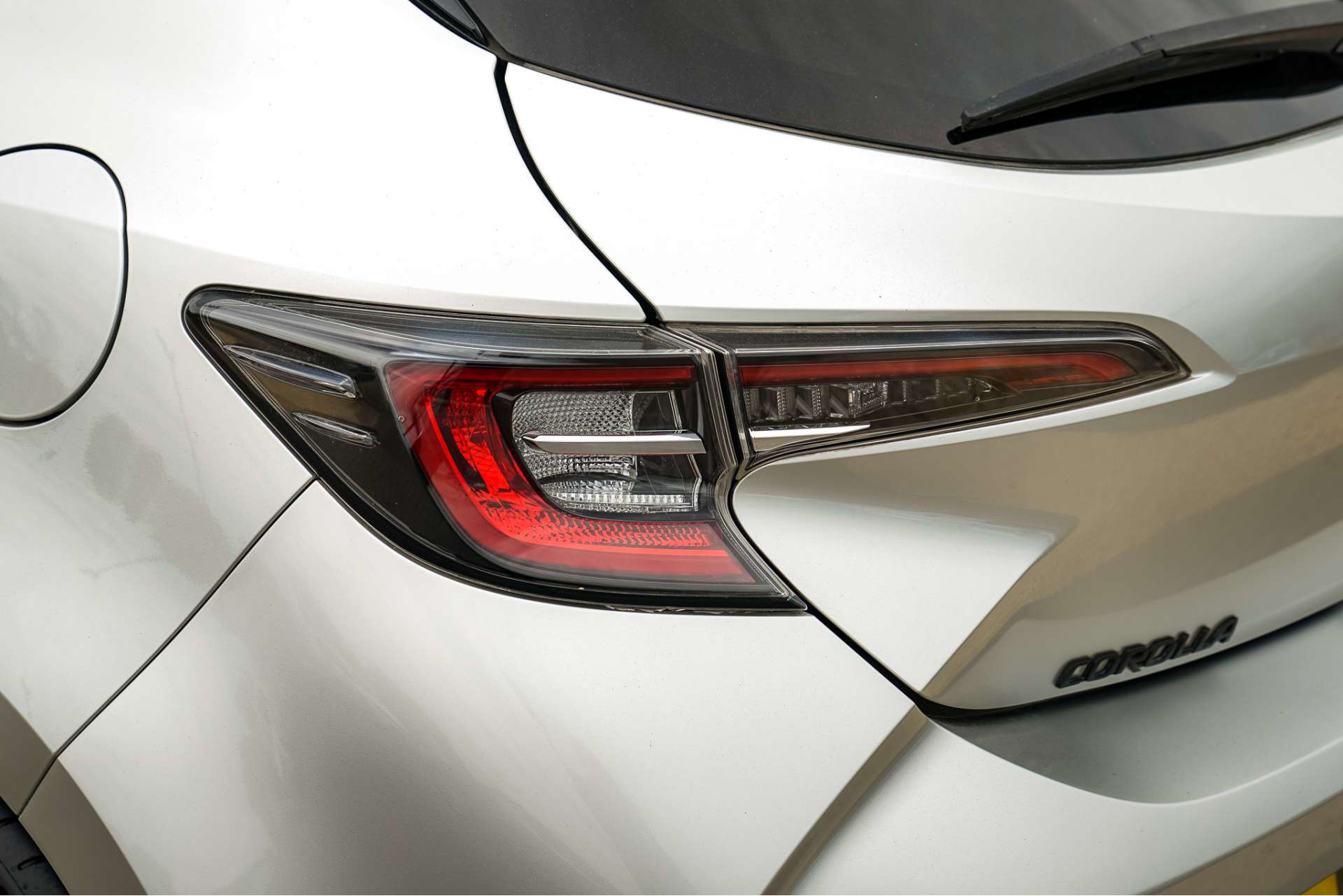 TOYOTA COROLLA 2.0 VVT-h Excel Hatchback 5dr Petrol Hybrid CVT Euro 6 (s/s) (184 ps) For Sale