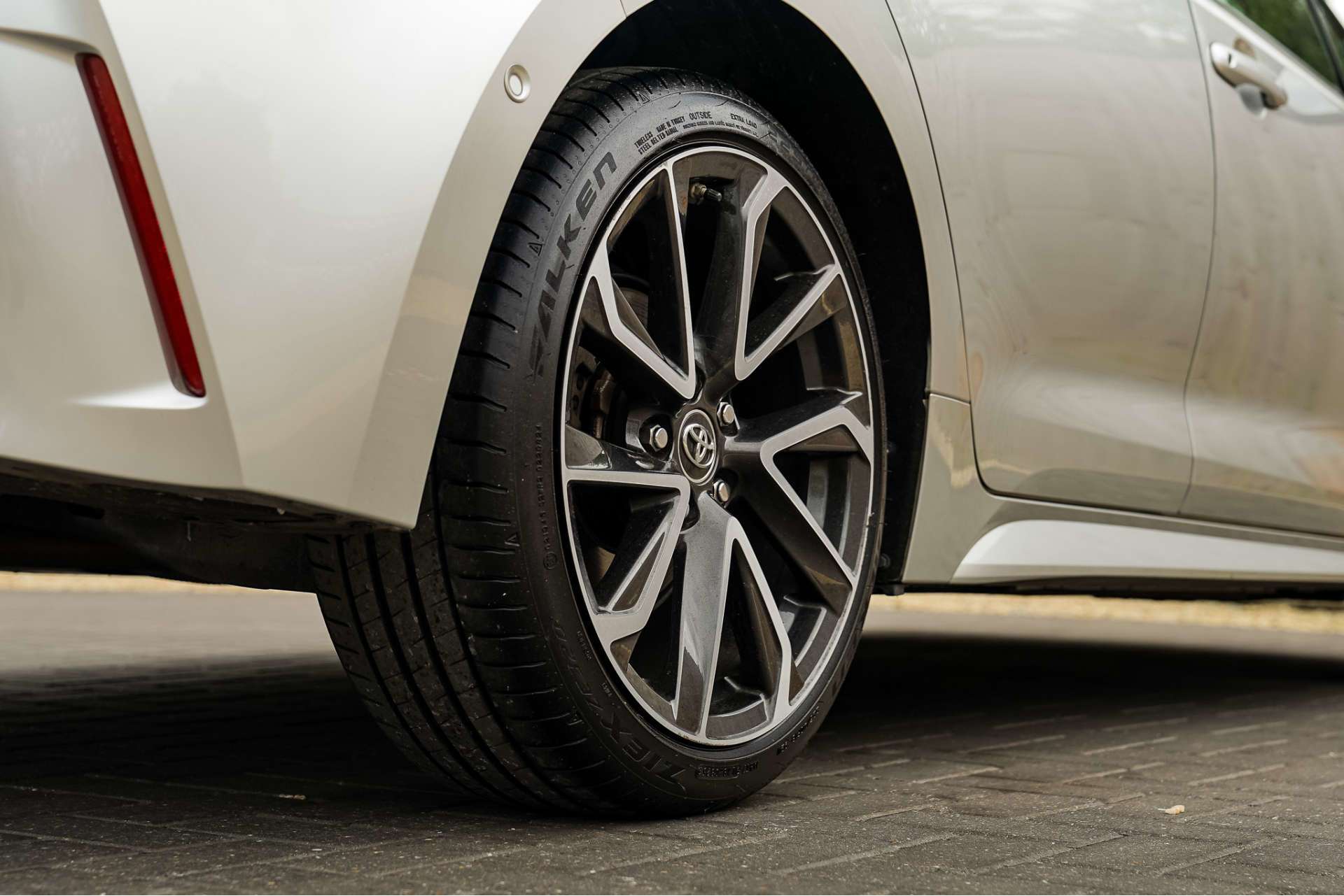 TOYOTA COROLLA 2.0 VVT-h Excel Hatchback 5dr Petrol Hybrid CVT Euro 6 (s/s) (184 ps) For Sale