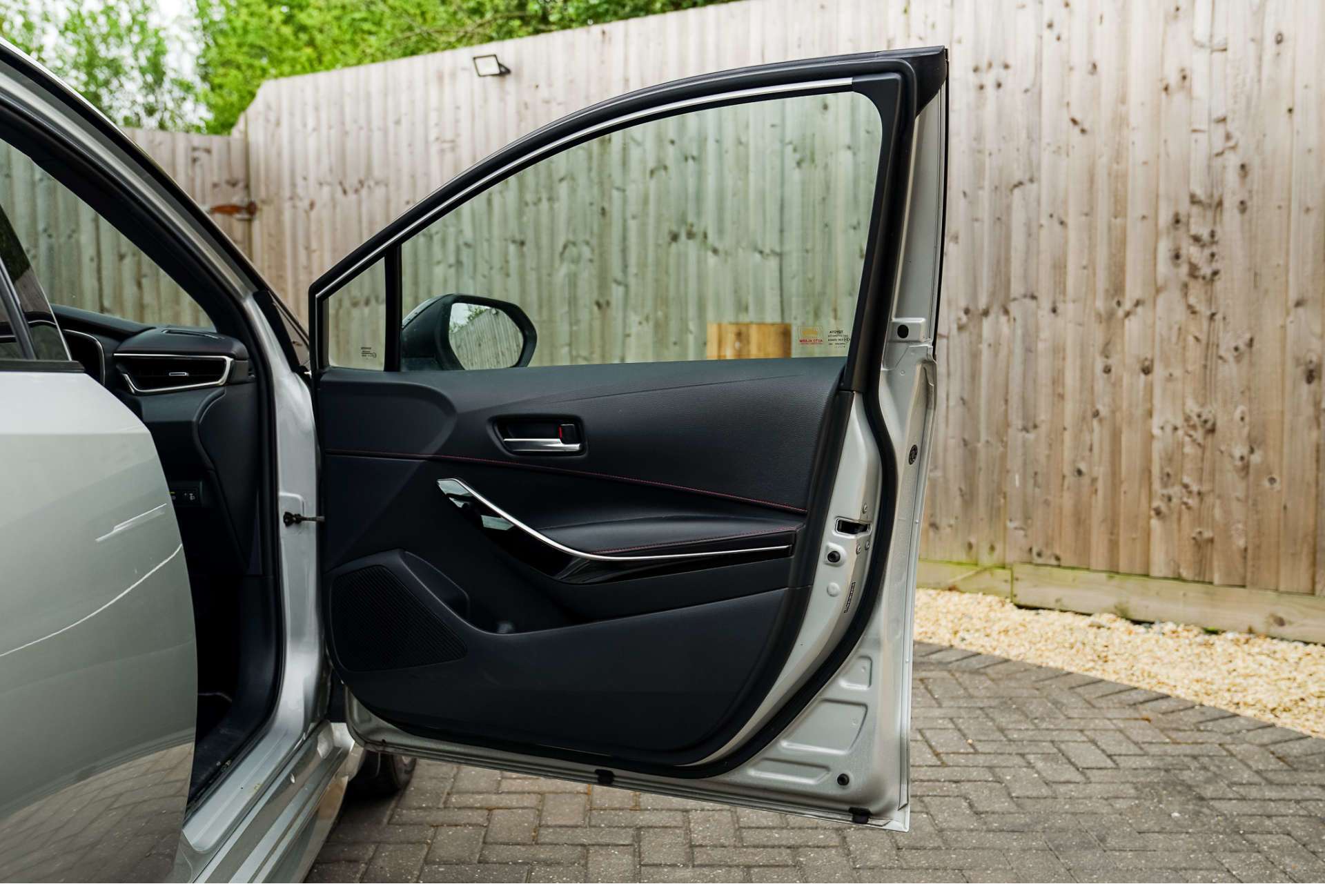 TOYOTA COROLLA 2.0 VVT-h Excel Hatchback 5dr Petrol Hybrid CVT Euro 6 (s/s) (184 ps) For Sale