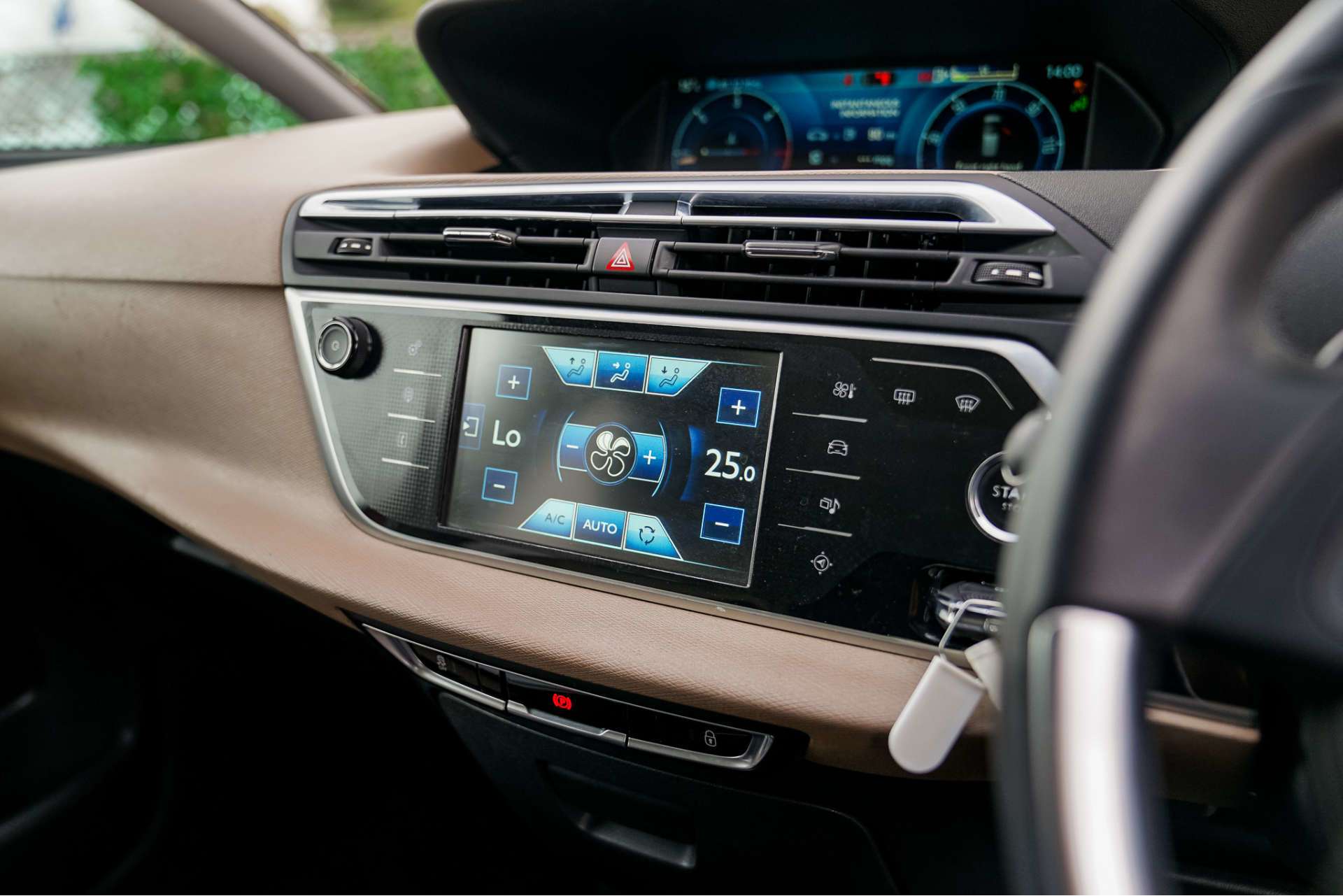 CITROEN C4 PICASSO 1.6 C4 Picasso Exclusive+ Airdream e-HDi S-A 5dr For Sale