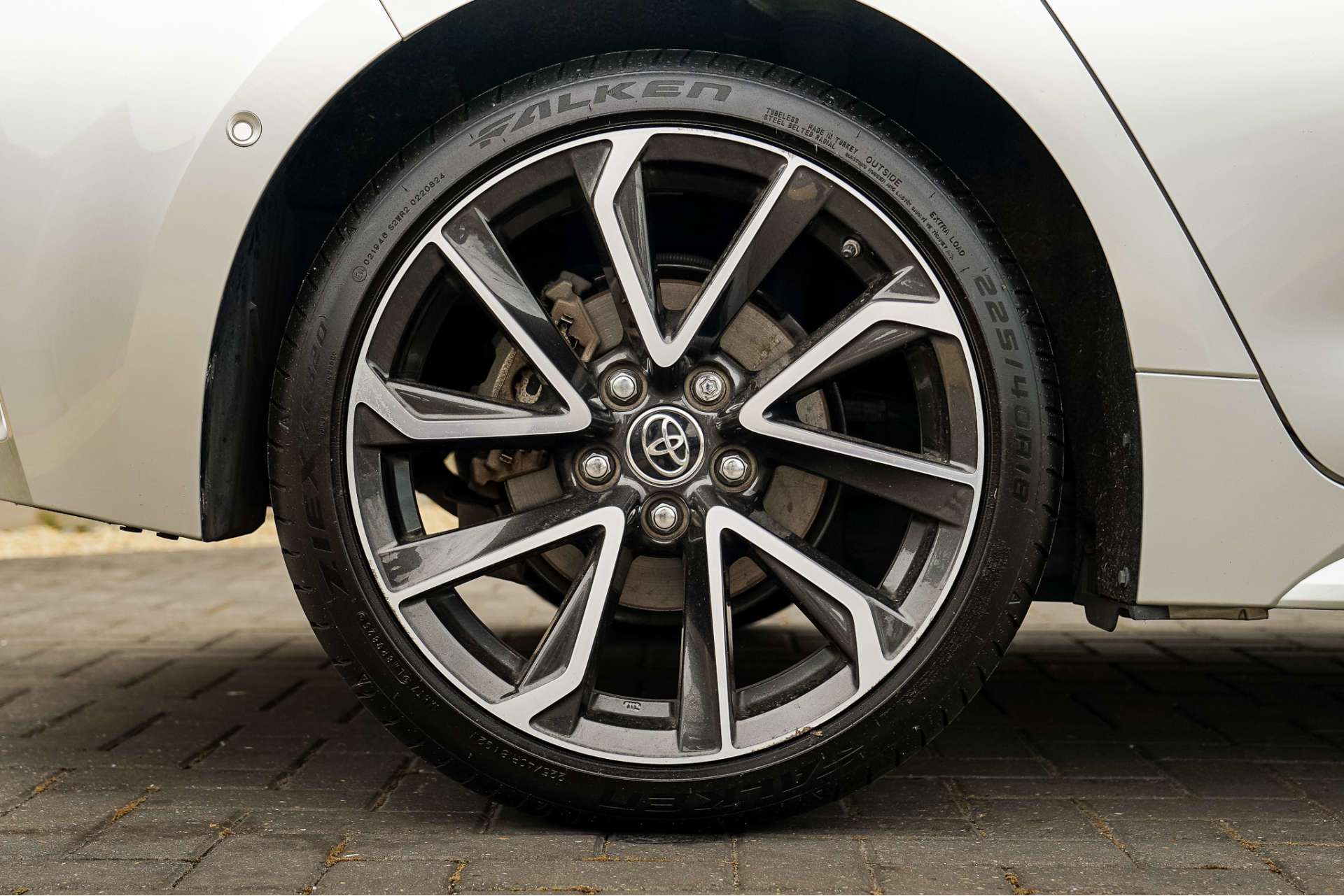 TOYOTA COROLLA 2.0 VVT-h Excel Hatchback 5dr Petrol Hybrid CVT Euro 6 (s/s) (184 ps) For Sale